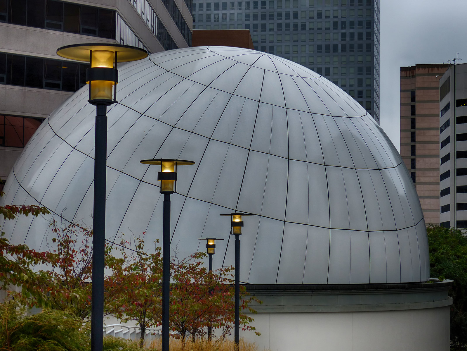 rosslyn-newseum-dome - Washingtonian