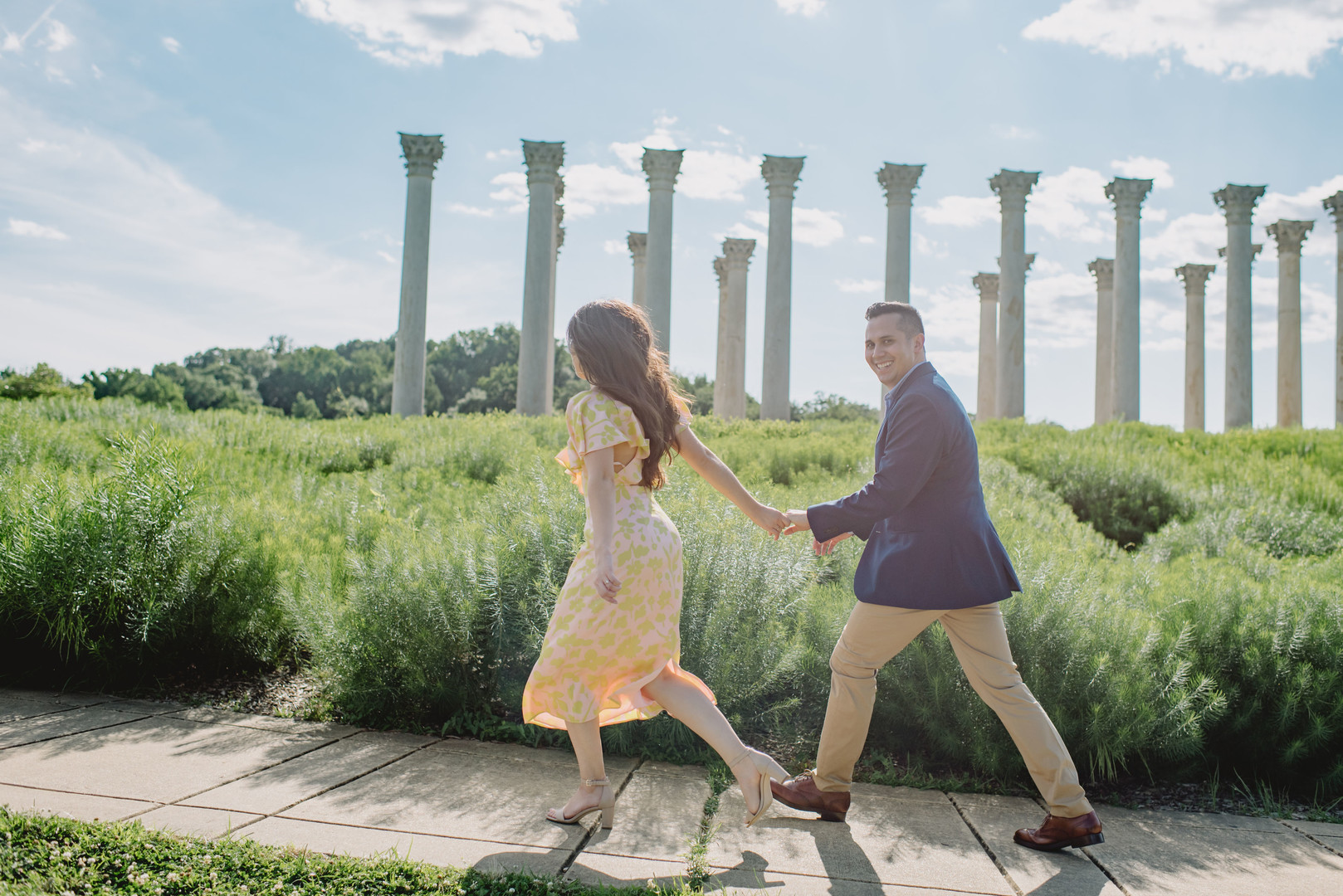 outdoor-engagement-photos