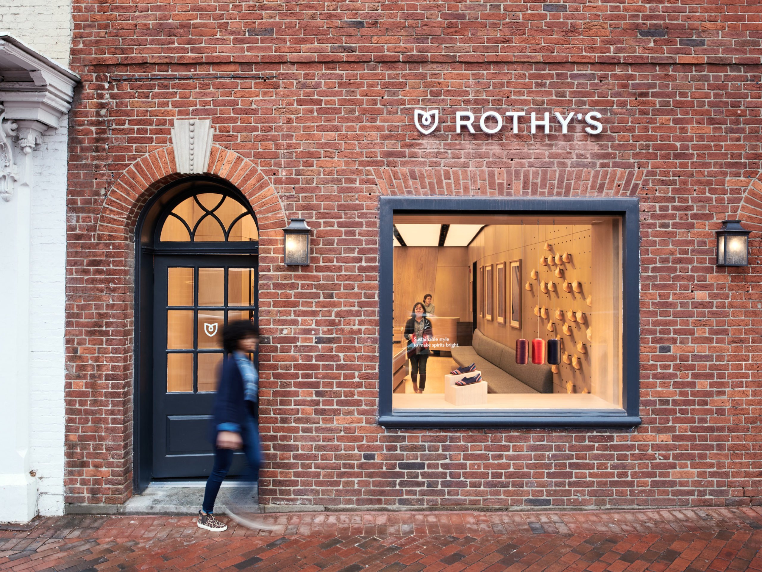 rothys pop up store
