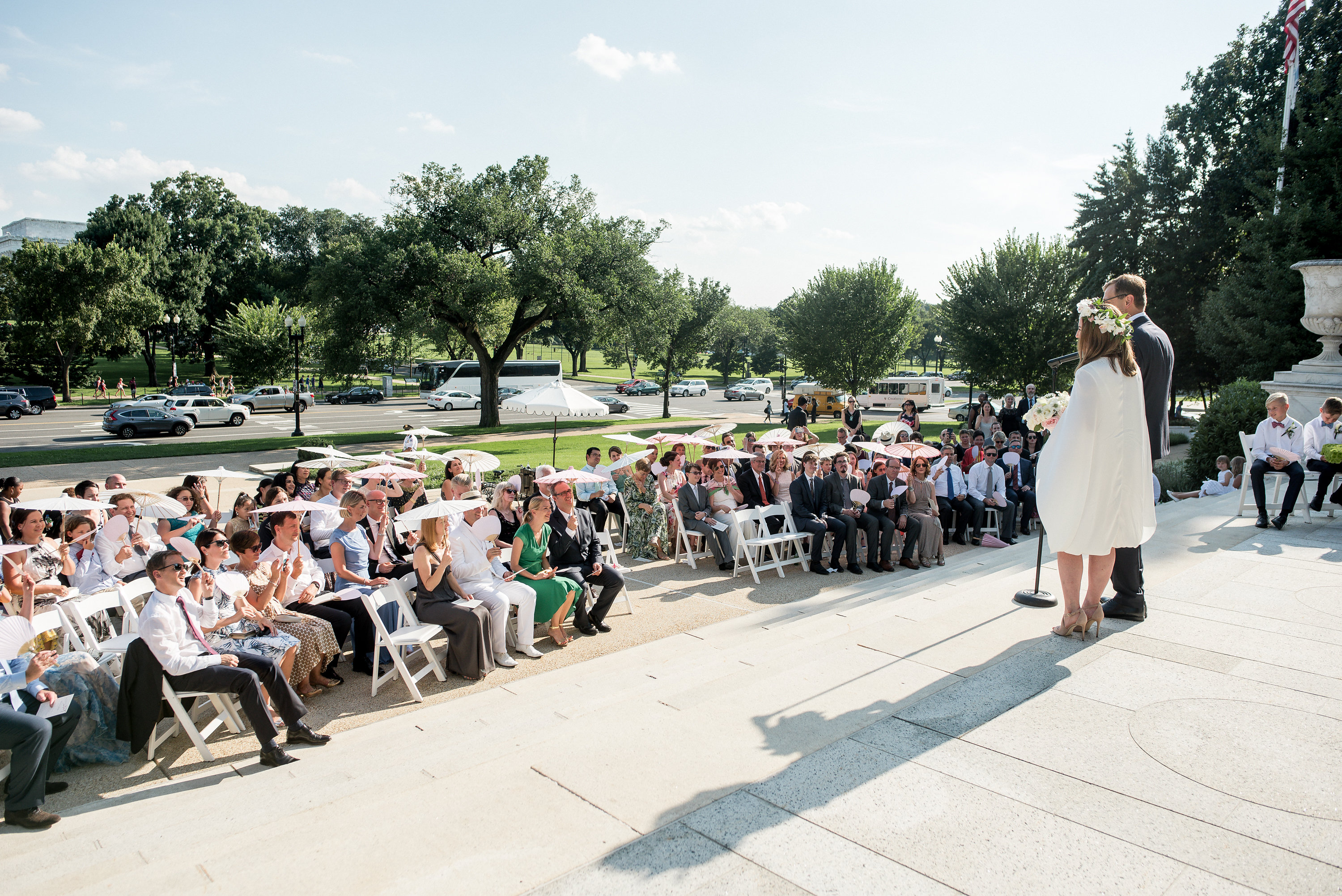 kids-at-wedding