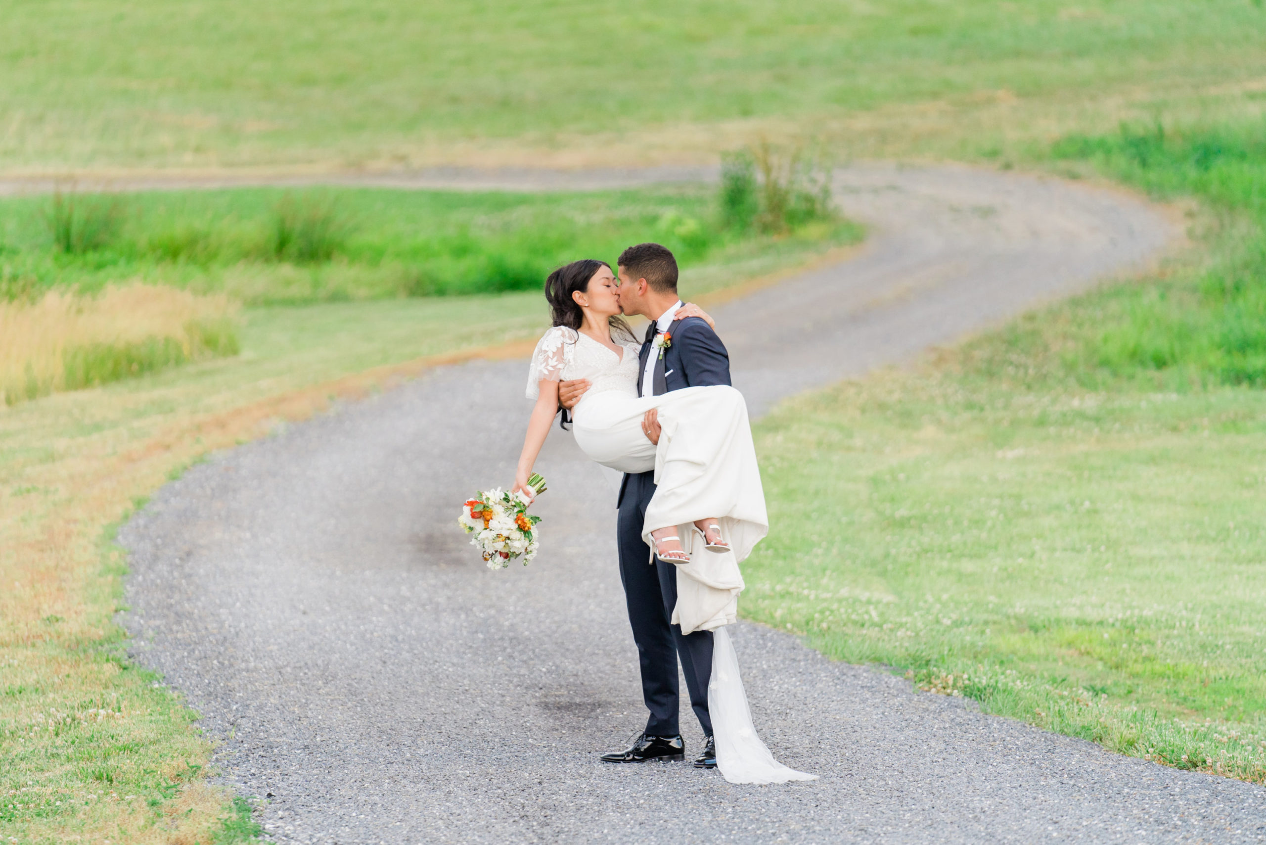 elegant-farmhouse-wedding