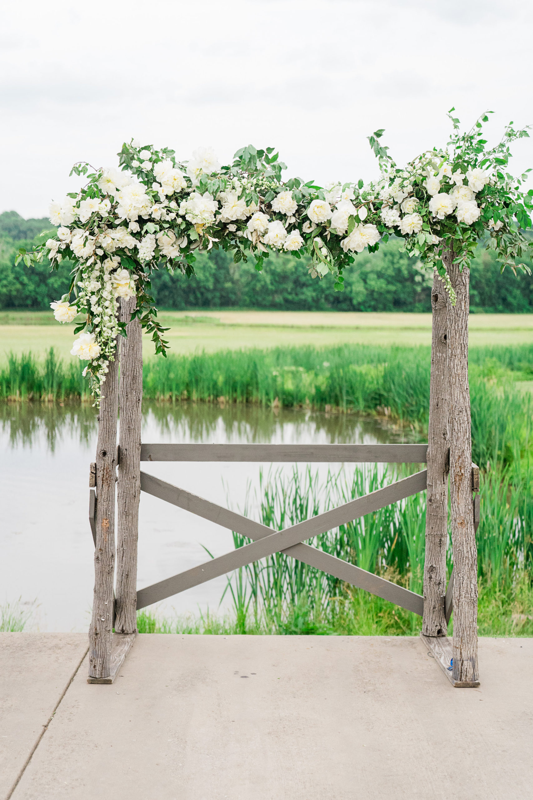 elegant-farmhouse-wedding