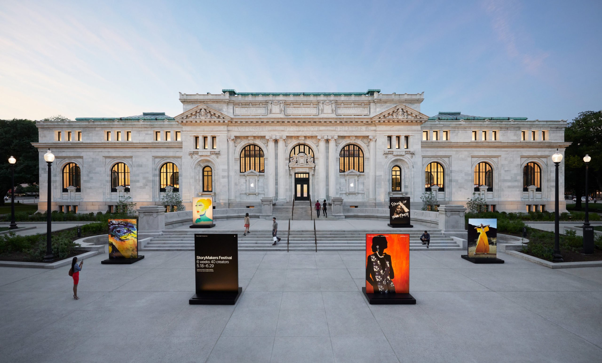 Apple_Carnegie-Library_Building-Outside-Overview-Mount-Vernon-Square_05092019 - Washingtonian