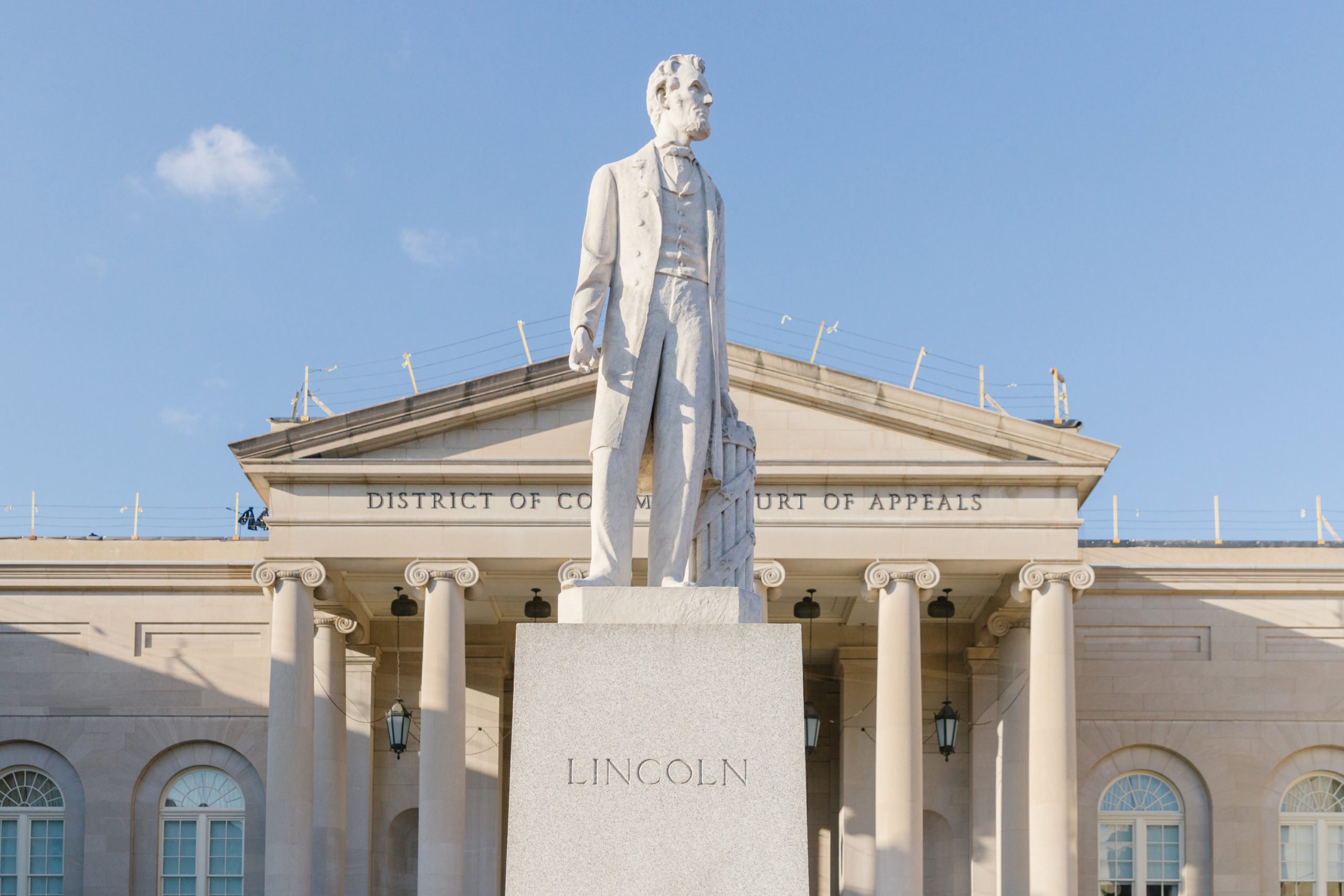 Lincoln-Statue-3 - Washingtonian