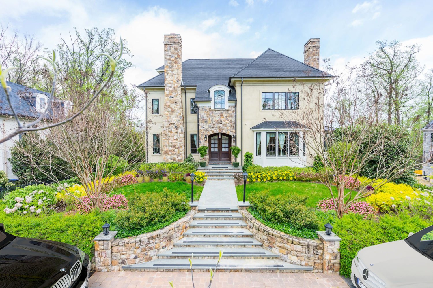 Extraordinary Living in One of Washington, DC’s Exclusive Neighborhoods