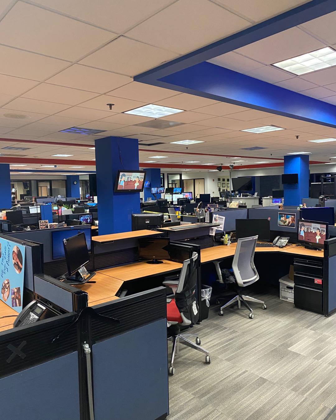 The empty Fox 5 newsroom. Photo courtesy of DC Public Library. 