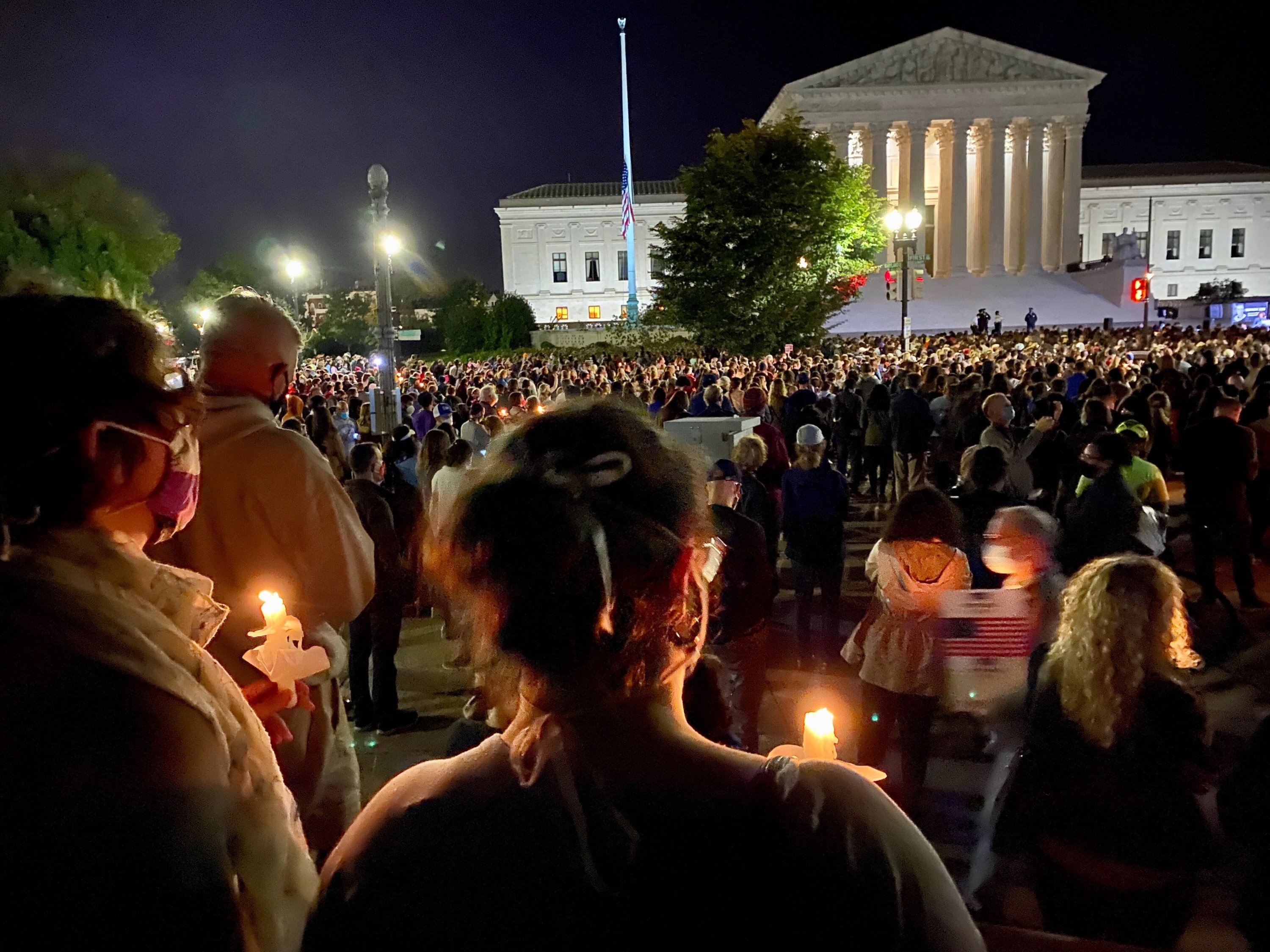 RBG-mourners-Evy-Mages - Washingtonian