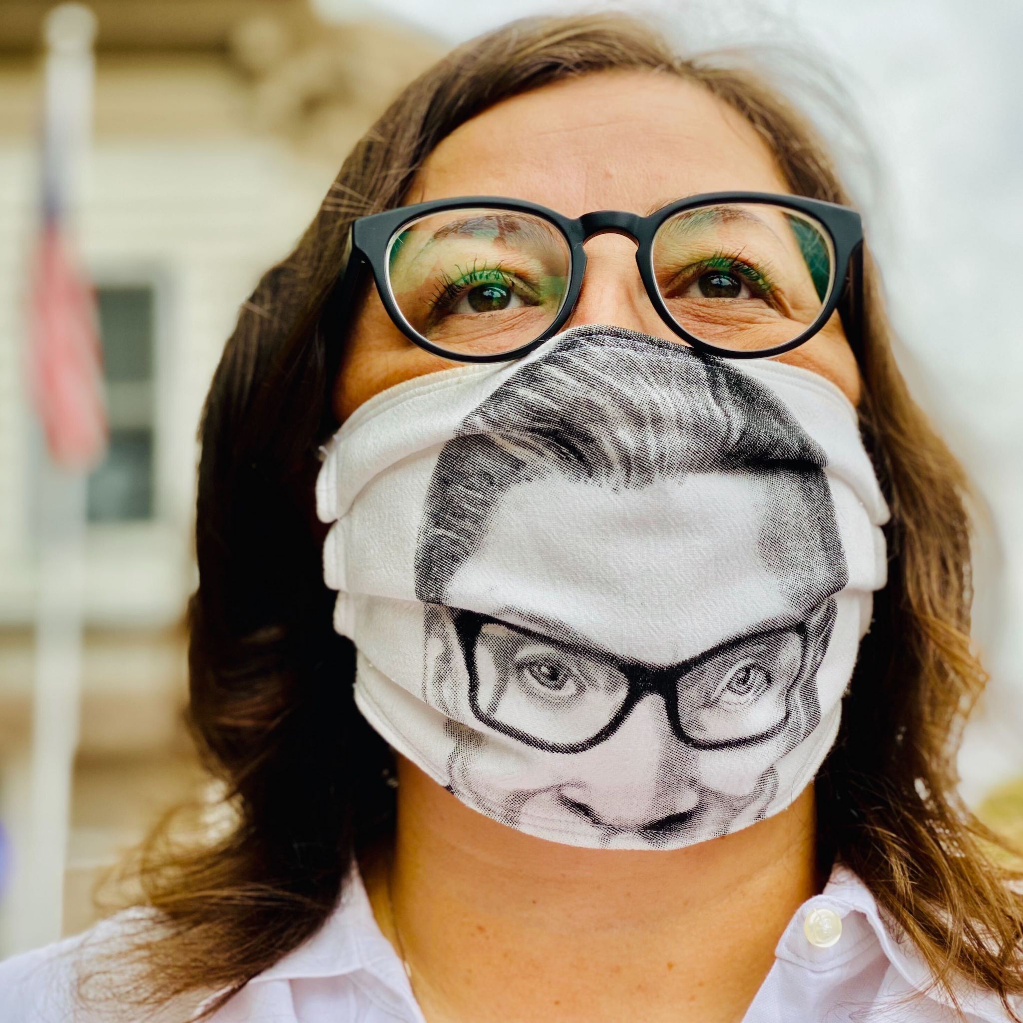 RBG mourners masks supreme court
