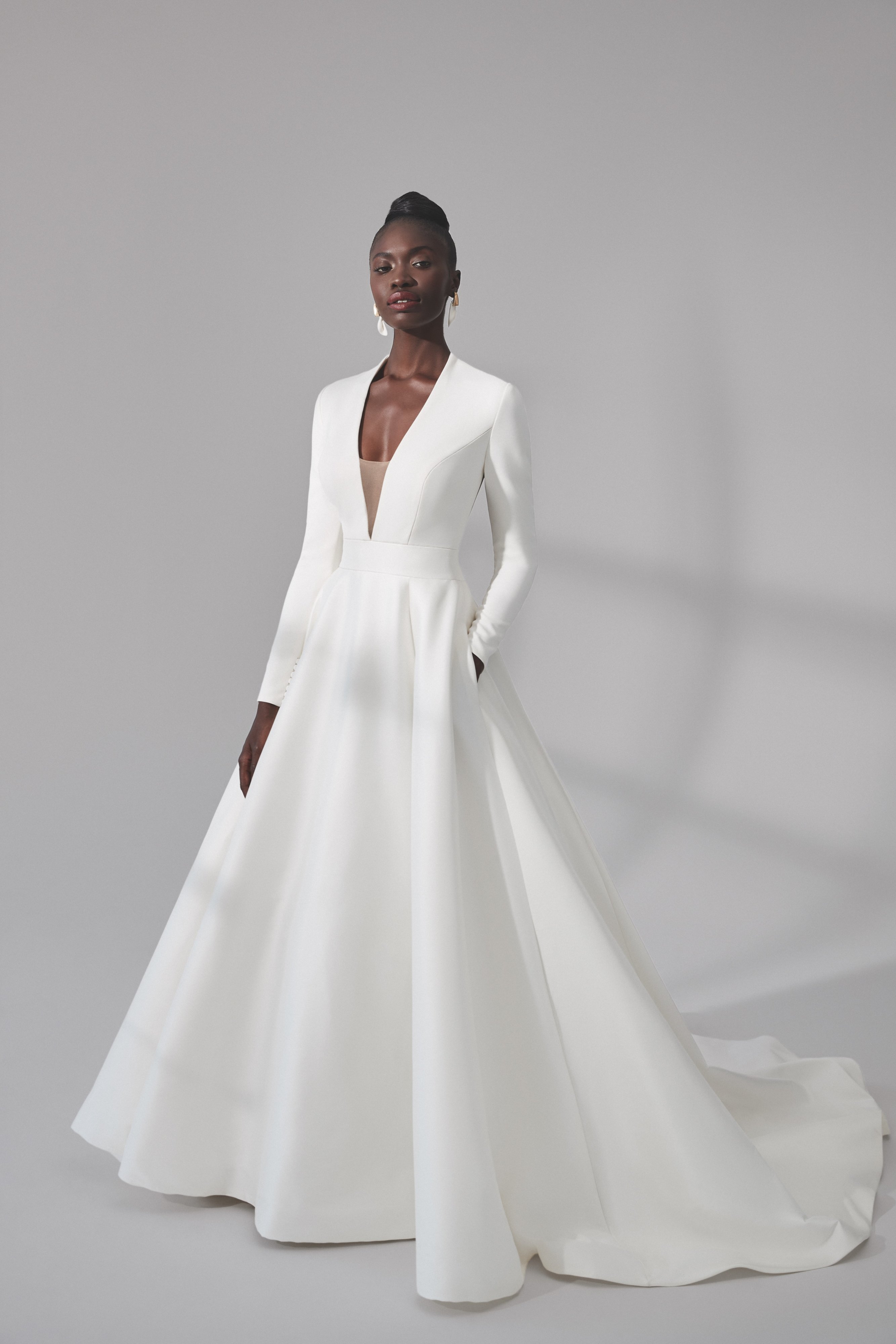 Here Are Our Favorite Wedding Dresses For Fall 21