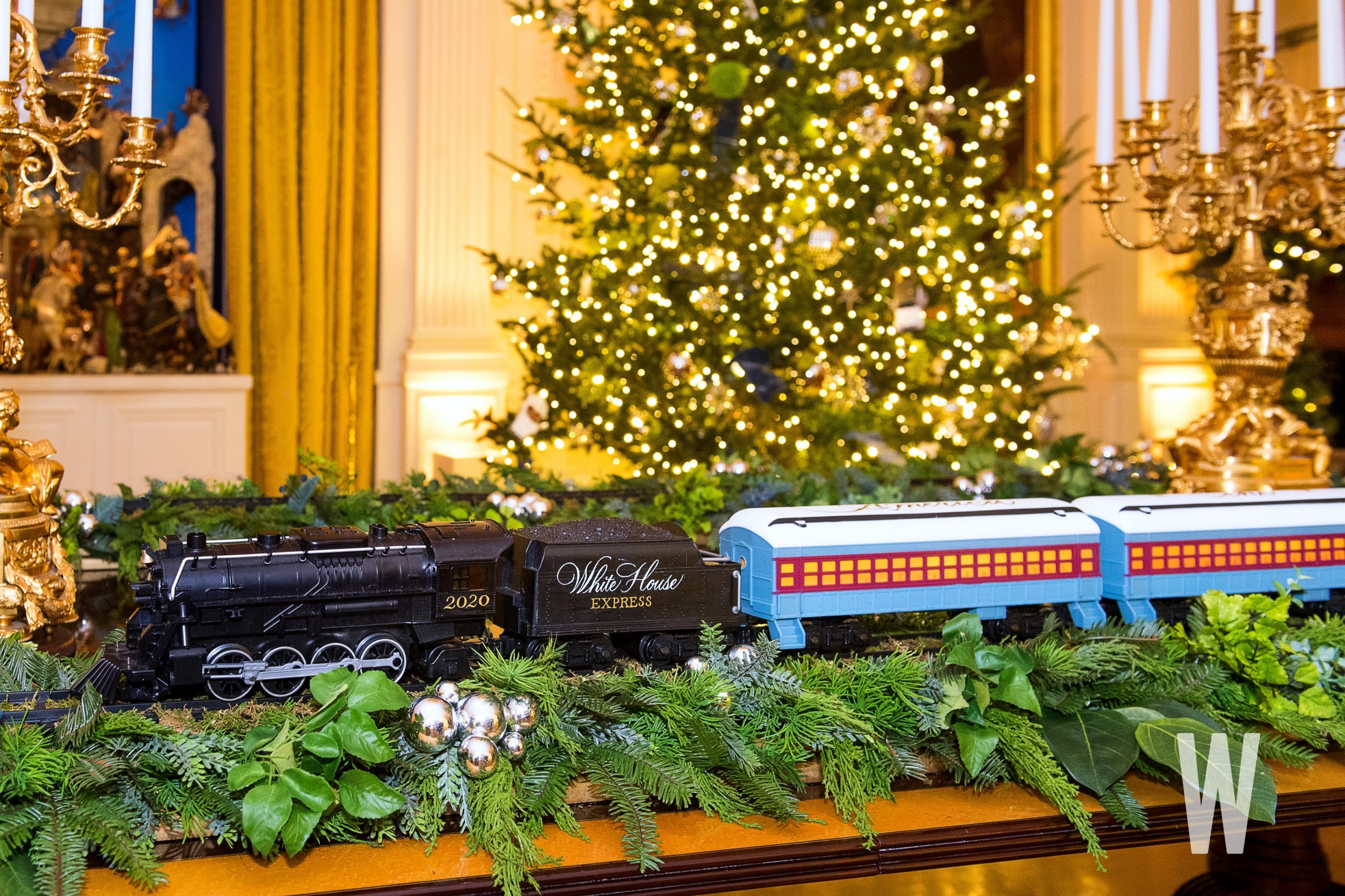 white house christmas decorations 2020