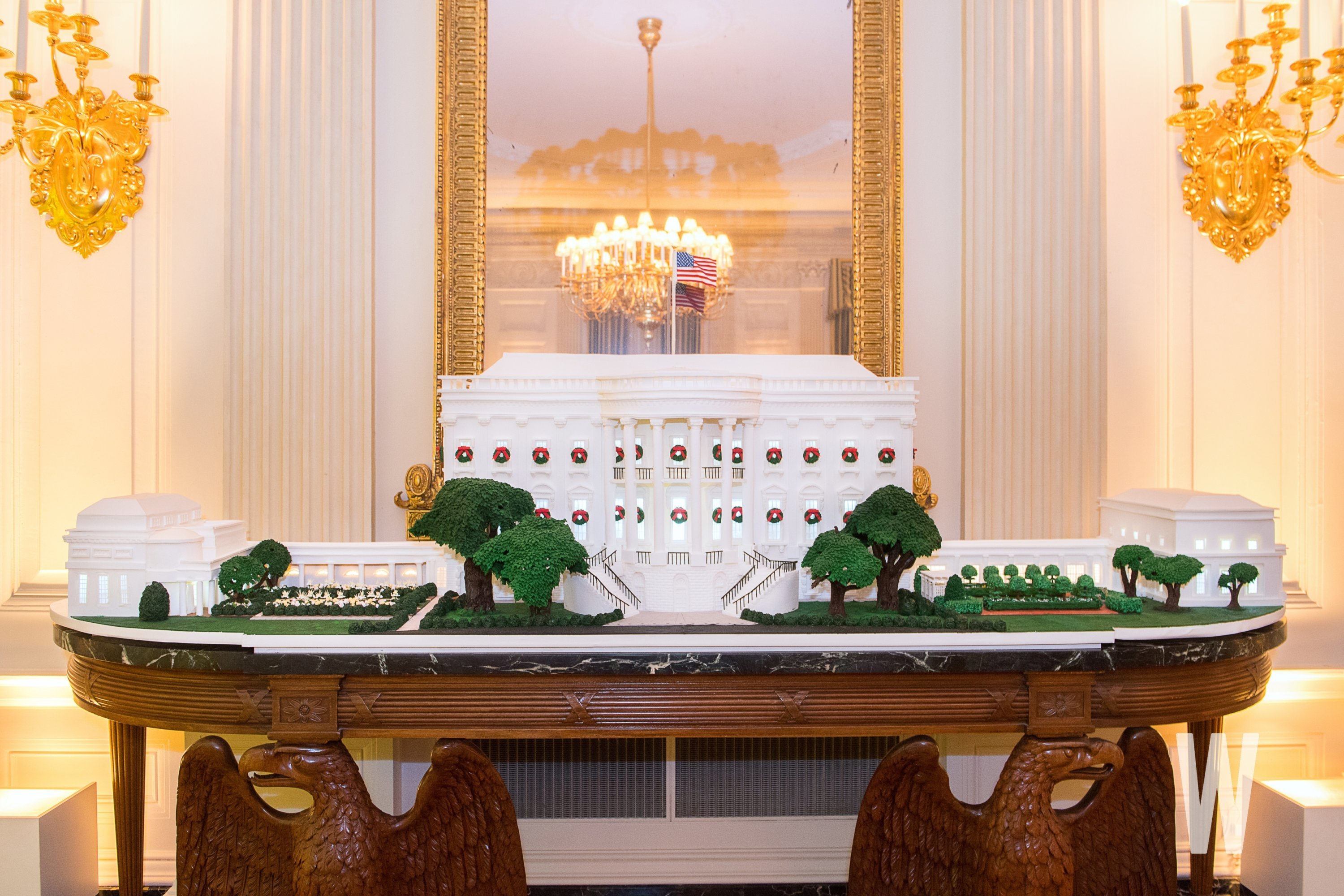 white house christmas decorations 2020