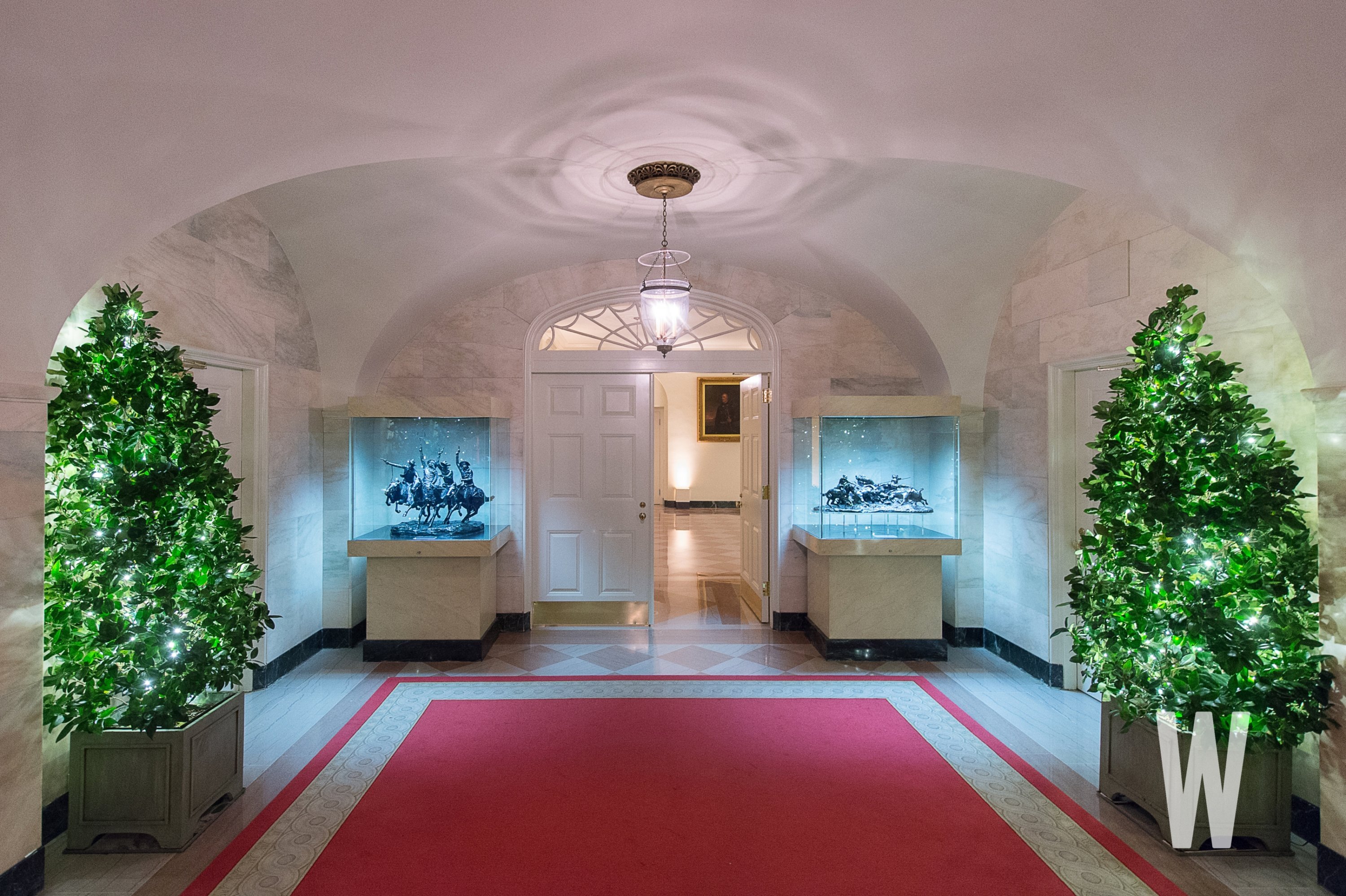 white house christmas decorations 2020