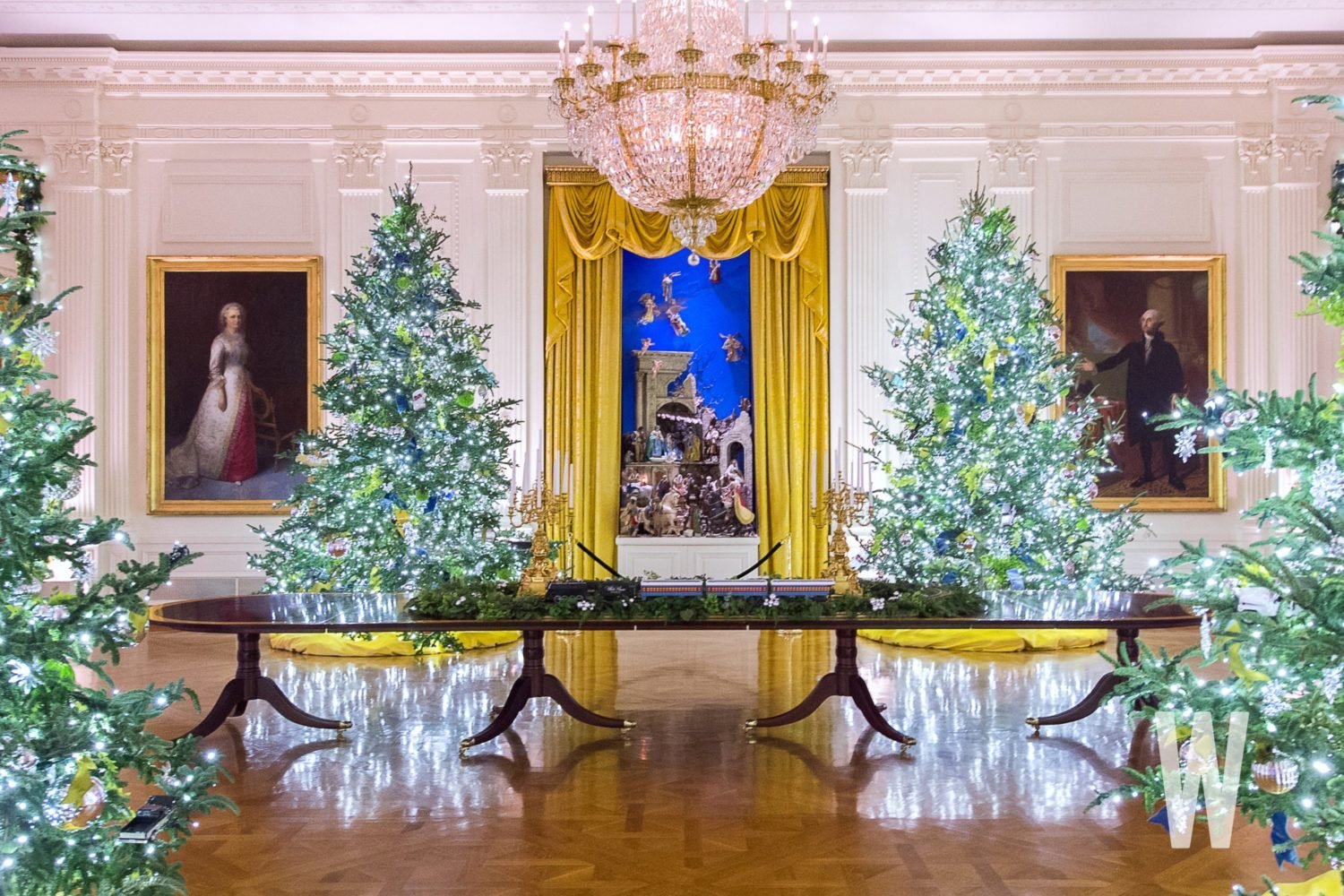 white house christmas decorations 2020