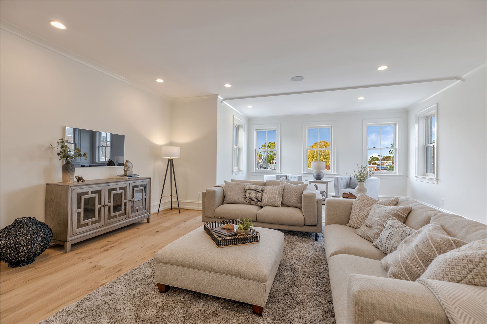 penthouse-family-room - Washingtonian