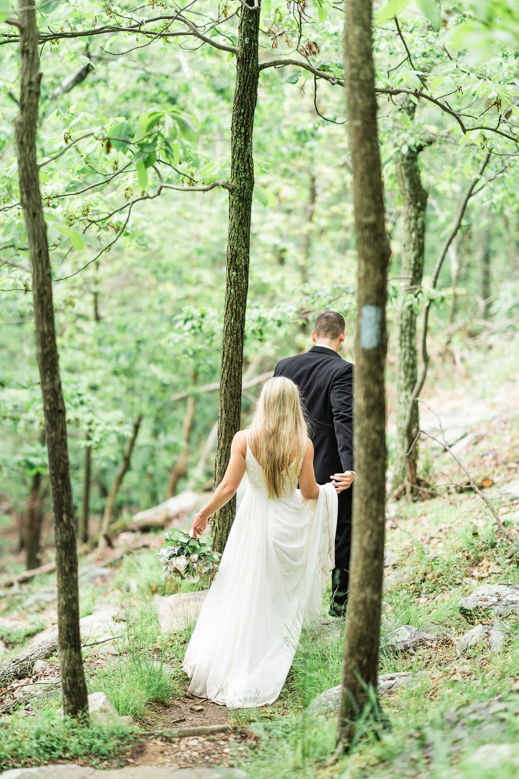 StefanieKamermanPhotography-AllieandBrian-ZionSpringsElopement-RoundHill,Virginia-141