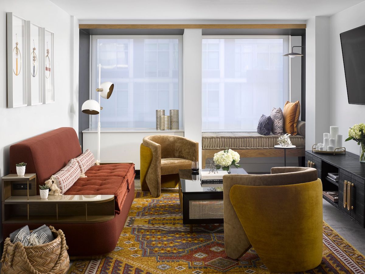 Suite living room - Washingtonian