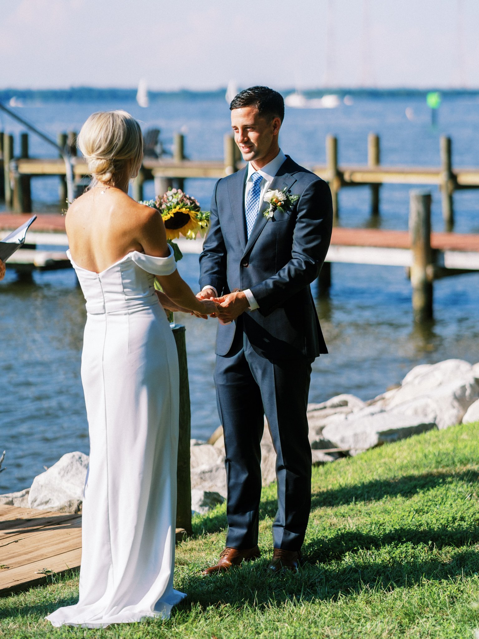 Gray_Joiner_e. losinio photography_annapolis-maryland-waterfront-elopement-129