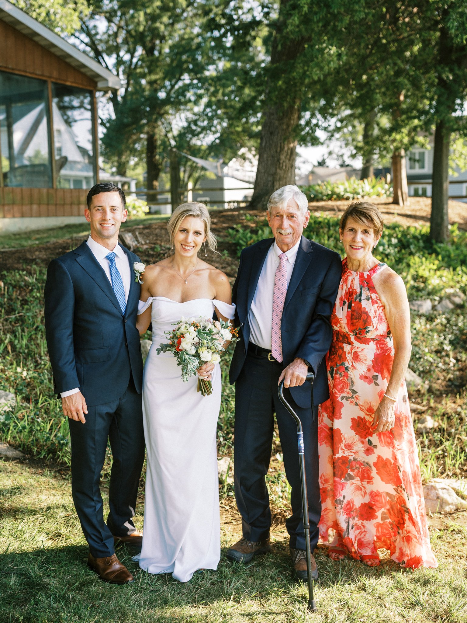 Gray_Joiner_e. losinio photography_annapolis-maryland-waterfront-elopement-240