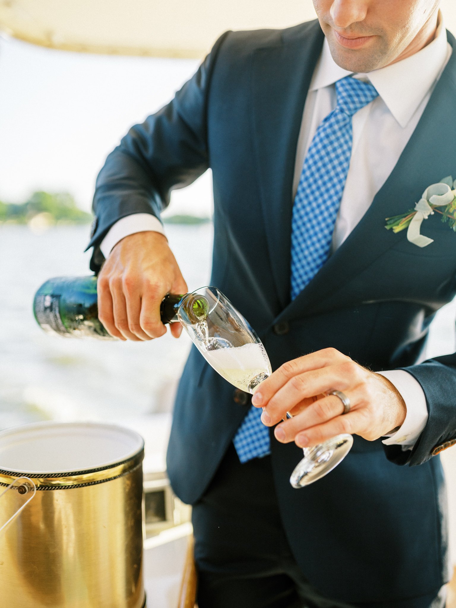 Gray_Joiner_e. losinio photography_annapolis-maryland-waterfront-elopement-312