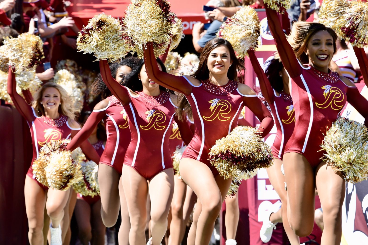 Washington Football Team Ends Cheerleading Squad Washingtonian