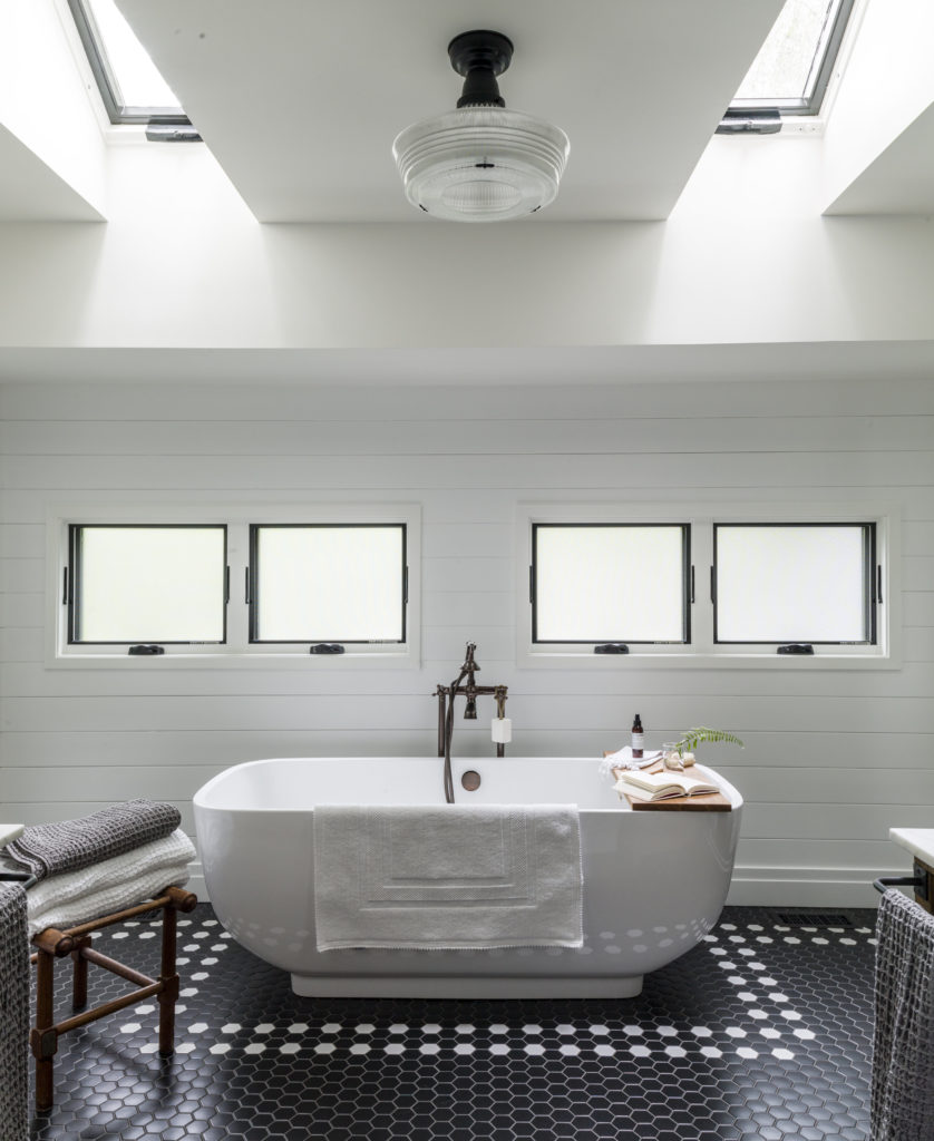 Look Inside Five Bathroom Remodels Evocative of Luxury Vacations - Vimarsana News
