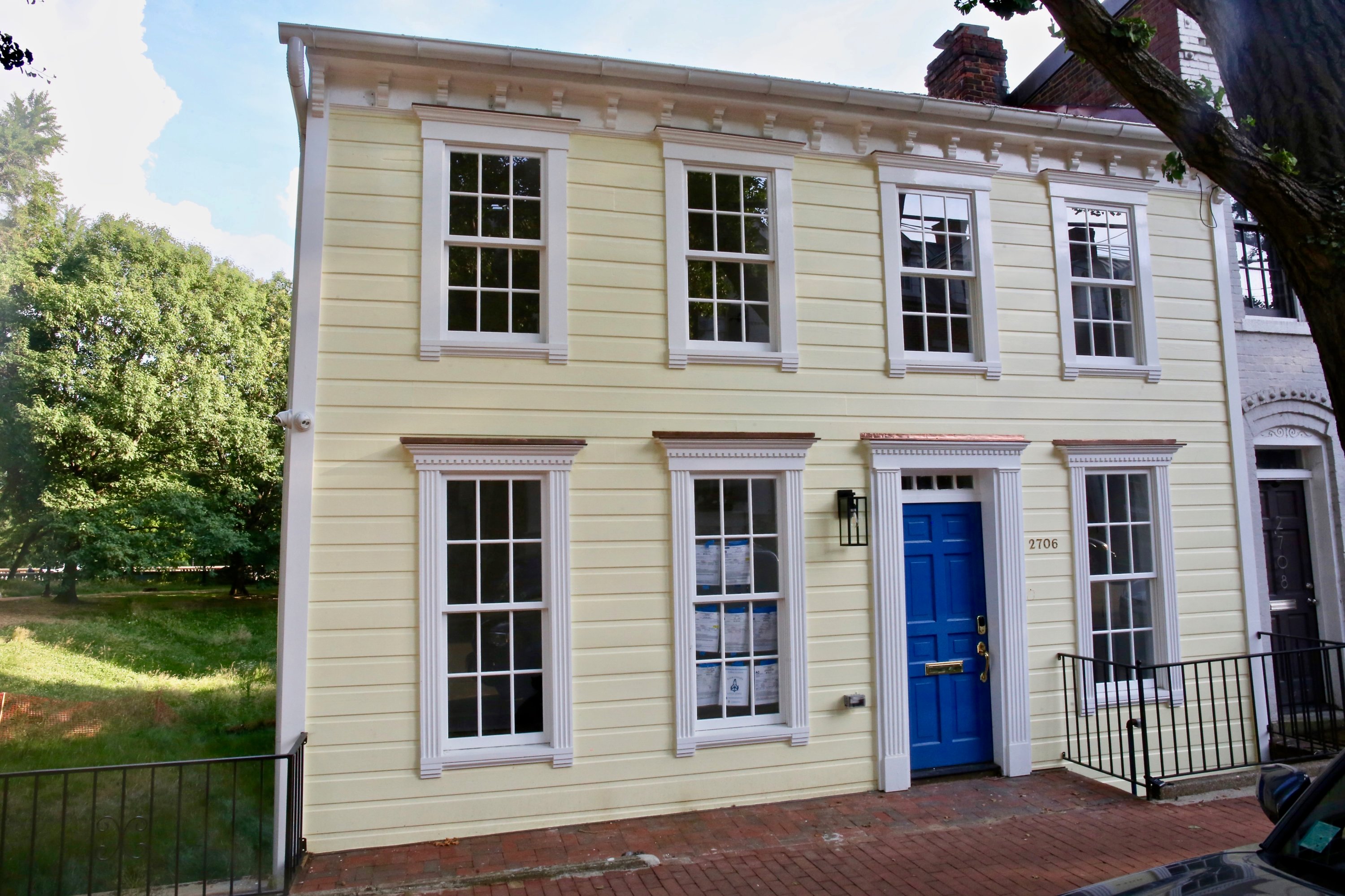 The Mystery Of The Julia Bop House Leaks - 0q1d835