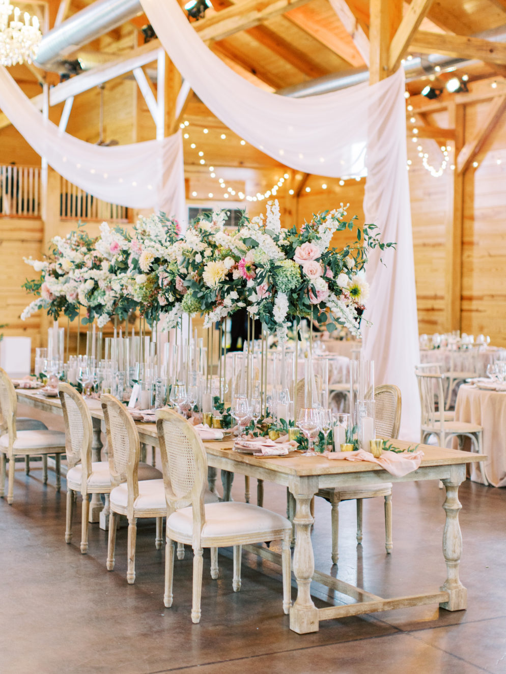 Summer Barn Wedding Ideas: Perfect Rustic Elegance for Your Season