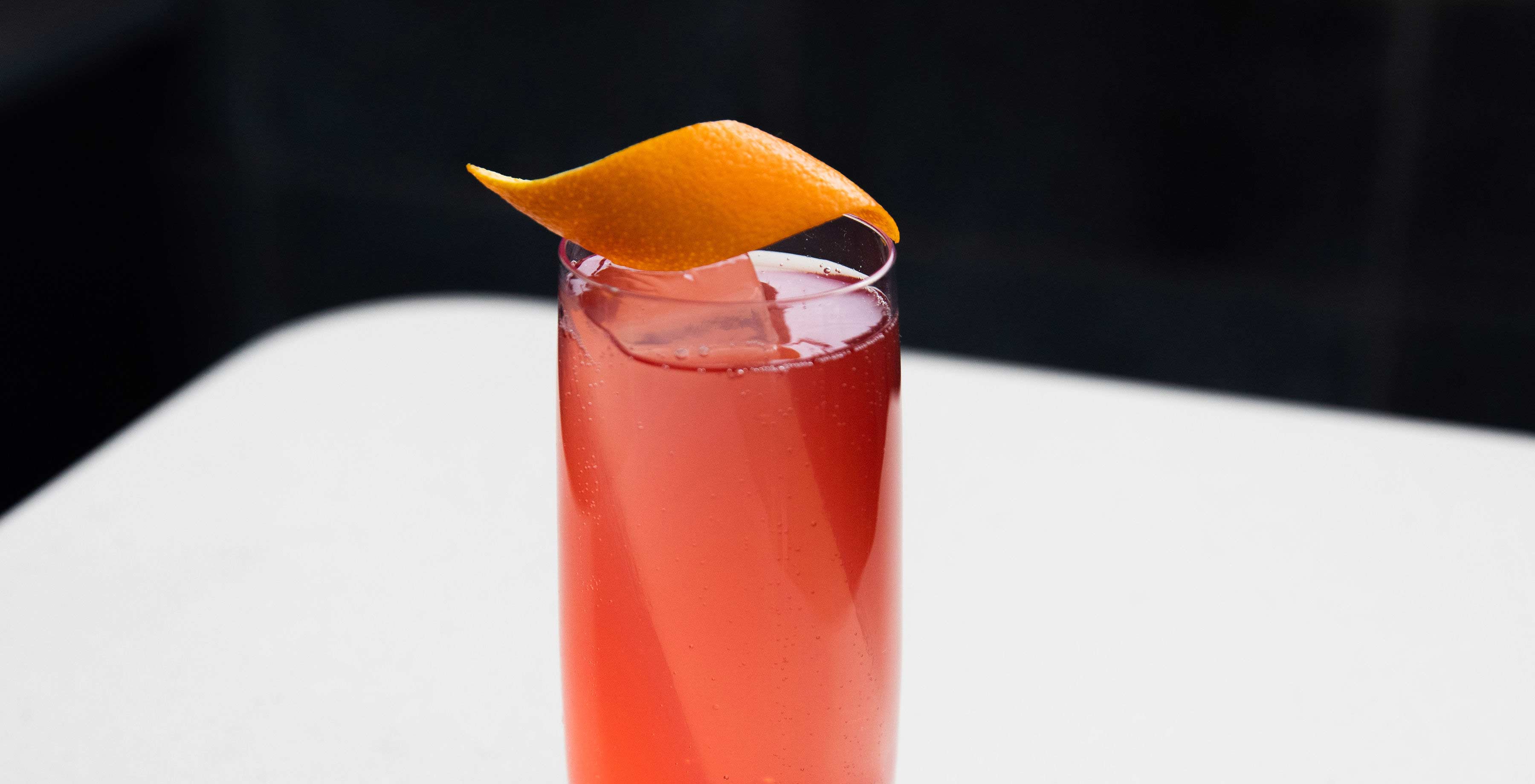 The '90s Are Back in the Cocktail World in a Major Way. Here Are 6 Throwback Drinks to Try. - Vimarsana News