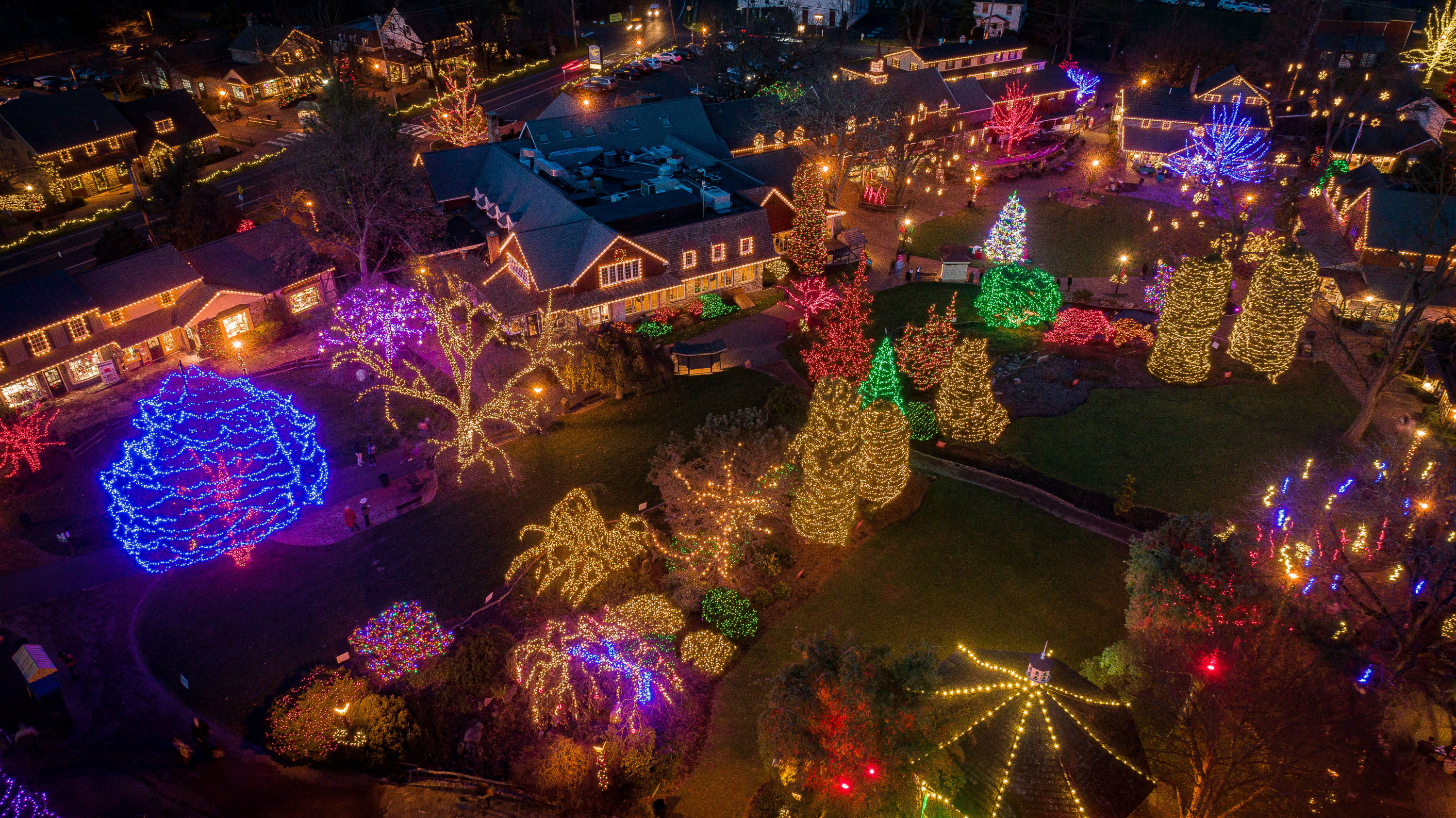 6 Festive Holiday Destinations Within an Easy Drive of DC - Washingtonian