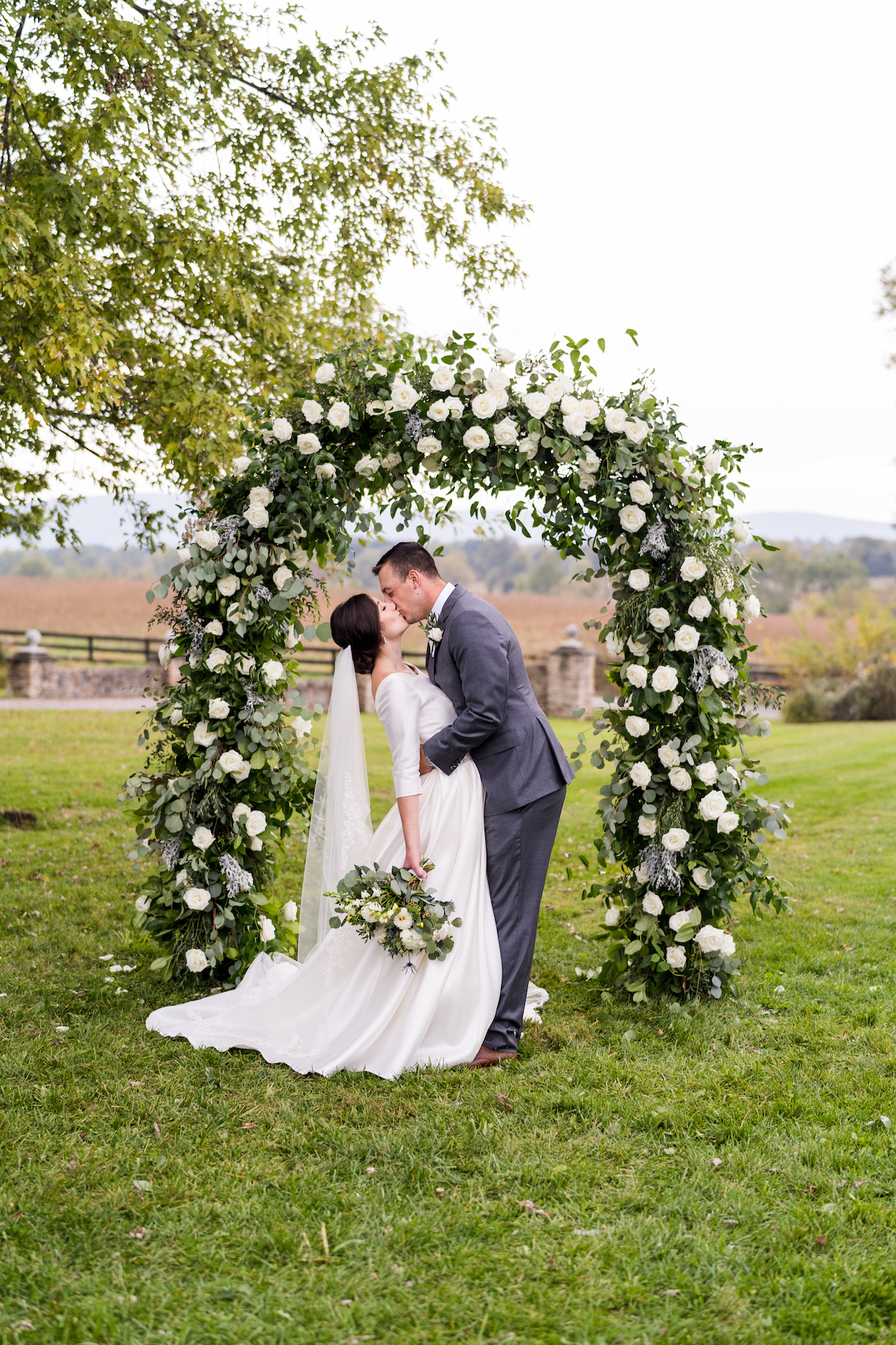 StefanieKamermanPhotography-JenandJake-ManoratAirmontWedding-RoundHill,VA-608