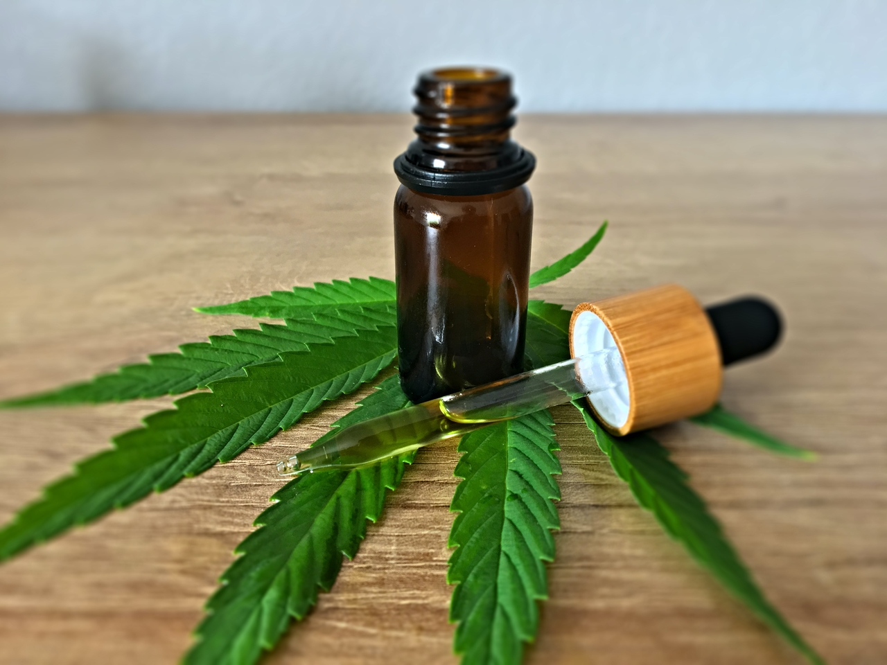 Best CBD Oil Of 2022: Top Cannabis Oil Brands To Buy CBD Tinctures