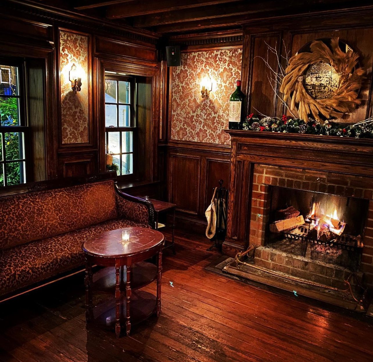 Bar a Vin Fireplace - Washingtonian