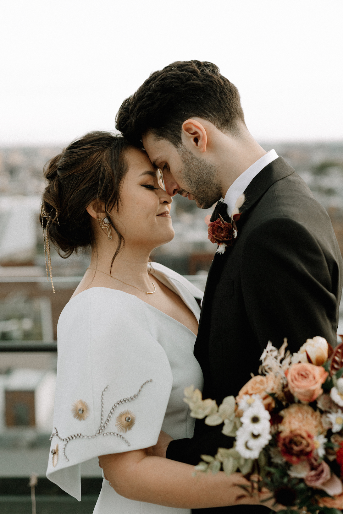 emgudephoto-simplybreatheevents-washingtonian-linehotel-wedding-119