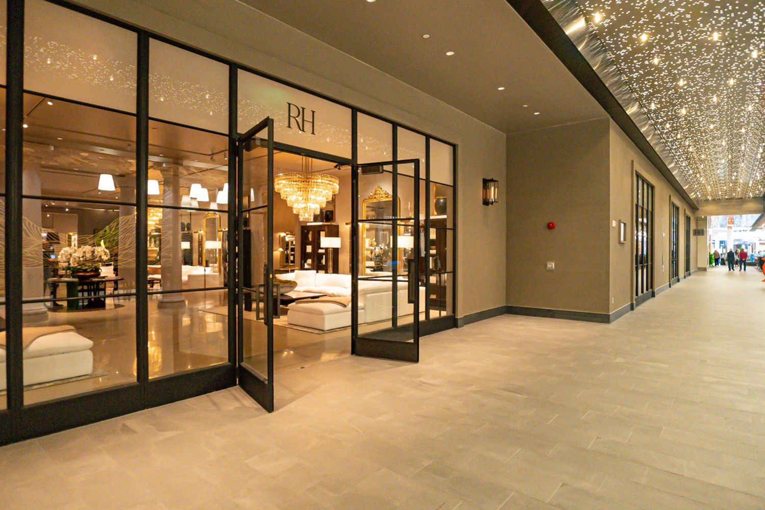 Louis Vuitton In Tysons Galleria