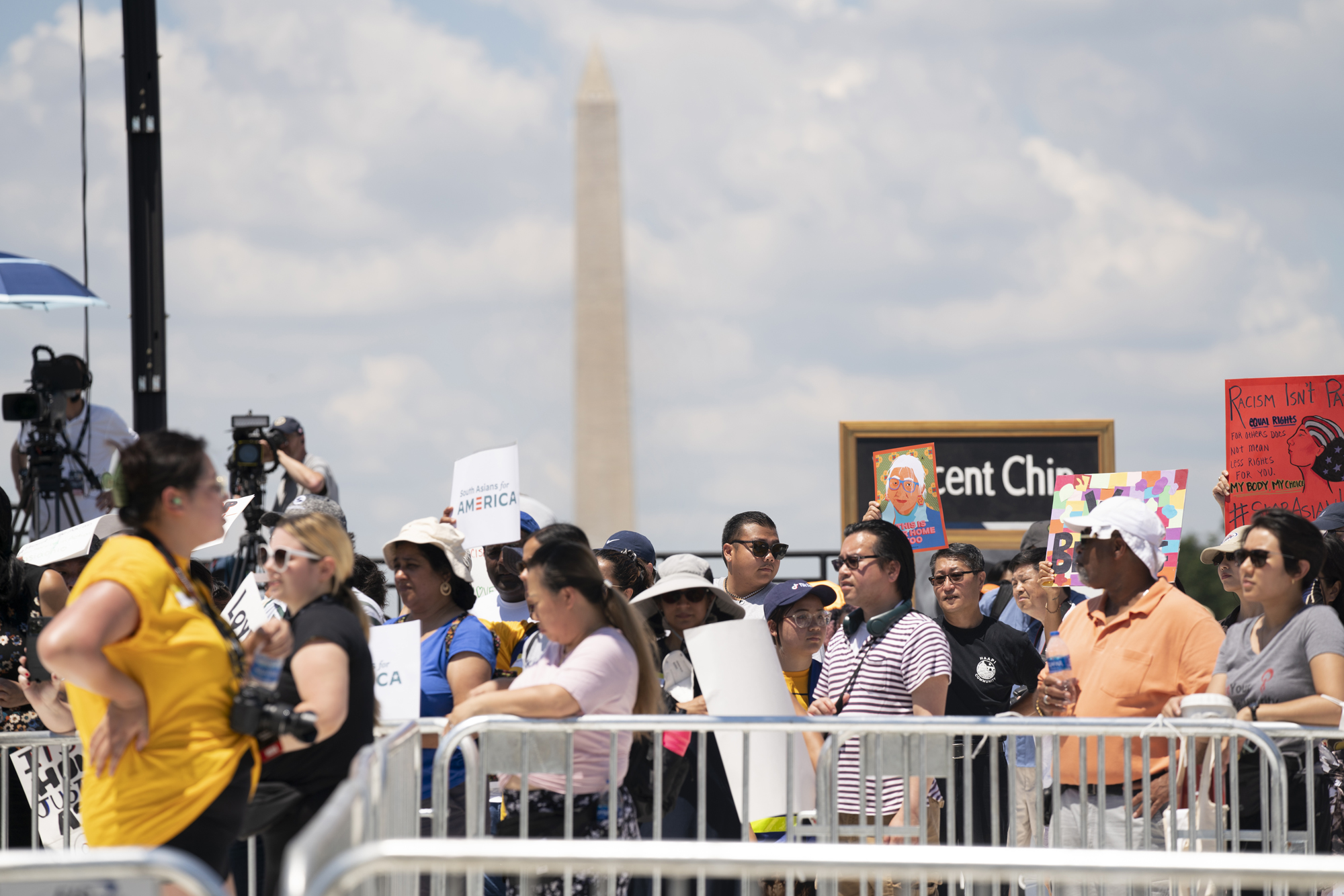 20220625_DavidAndrews_AAPI_UnityMarch_DLA4576_crowd_2000 - Washingtonian