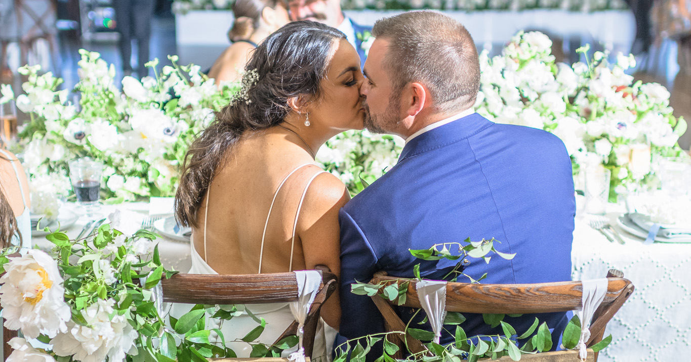 An Elegant Nature-Inspired Winery Wedding With A Persian-American Flare - Vimarsana News