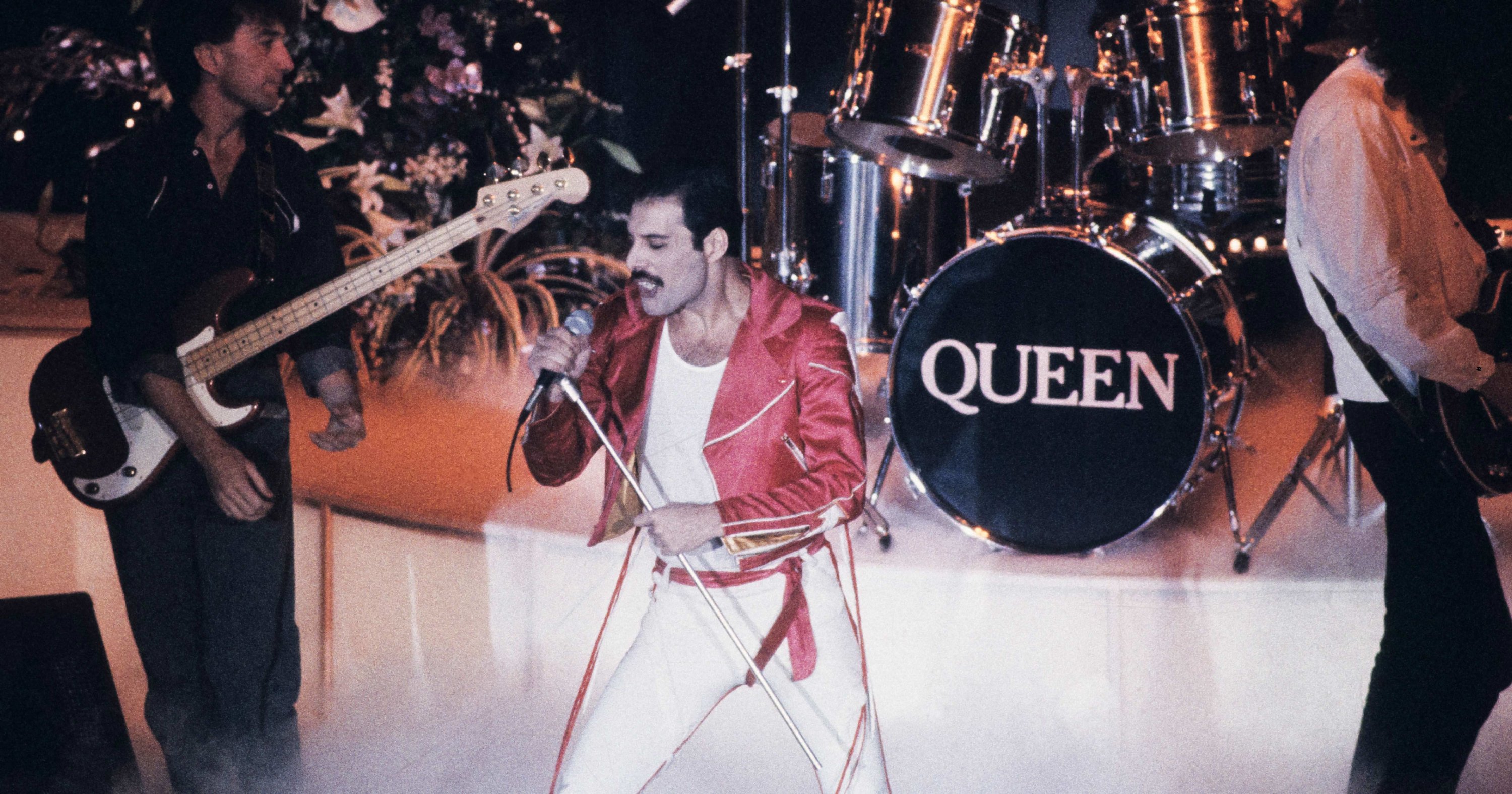 Azar Nafisi on How Freddie Mercury Helped Her Survive Life in Iran - Vimarsana News