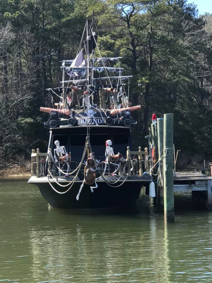 Pirate ship-maker goes viral for latest houseboat creation