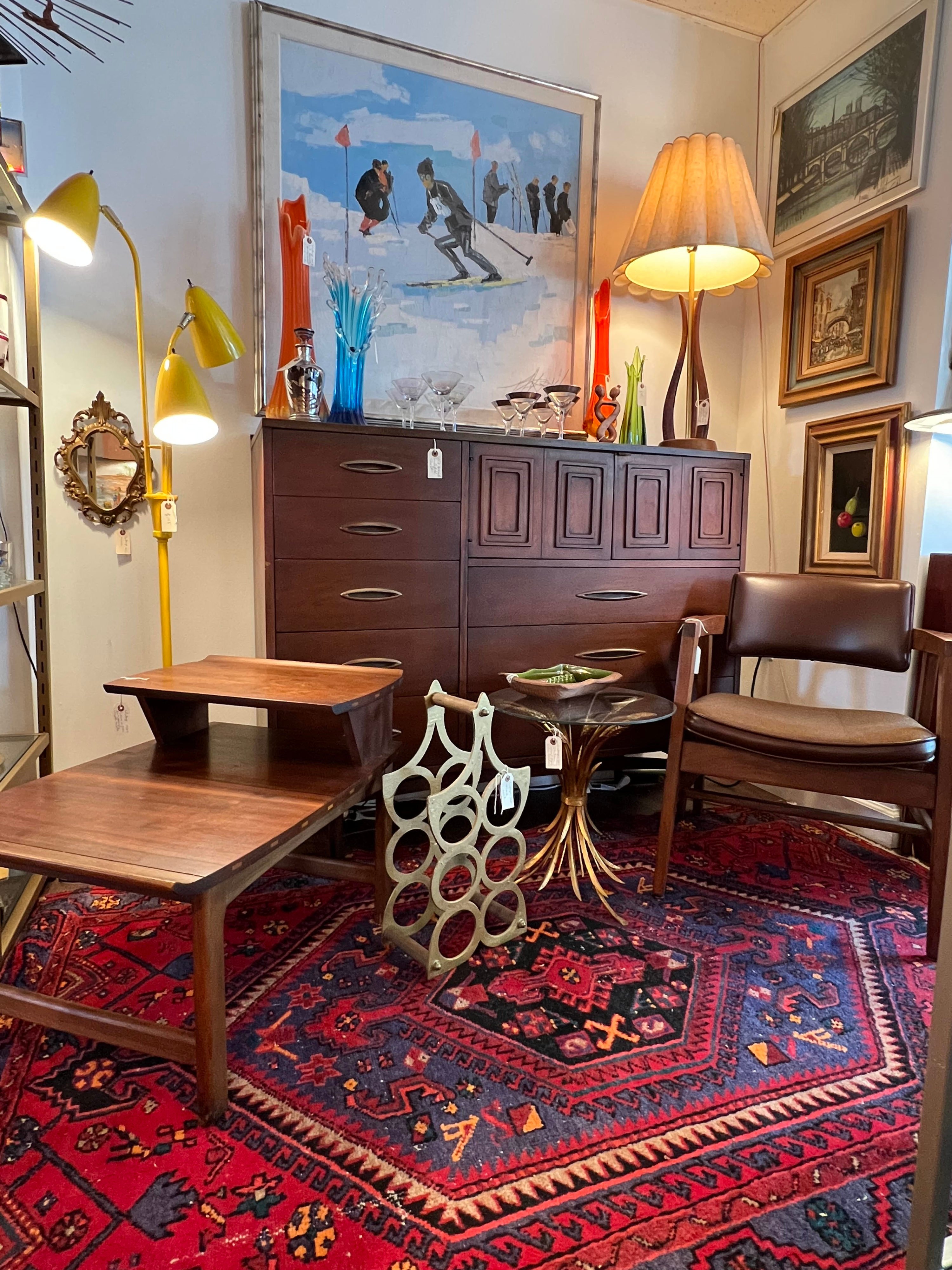 This Del Ray Vintage Store Specializes in Midcentury-Modern Furniture and Barware