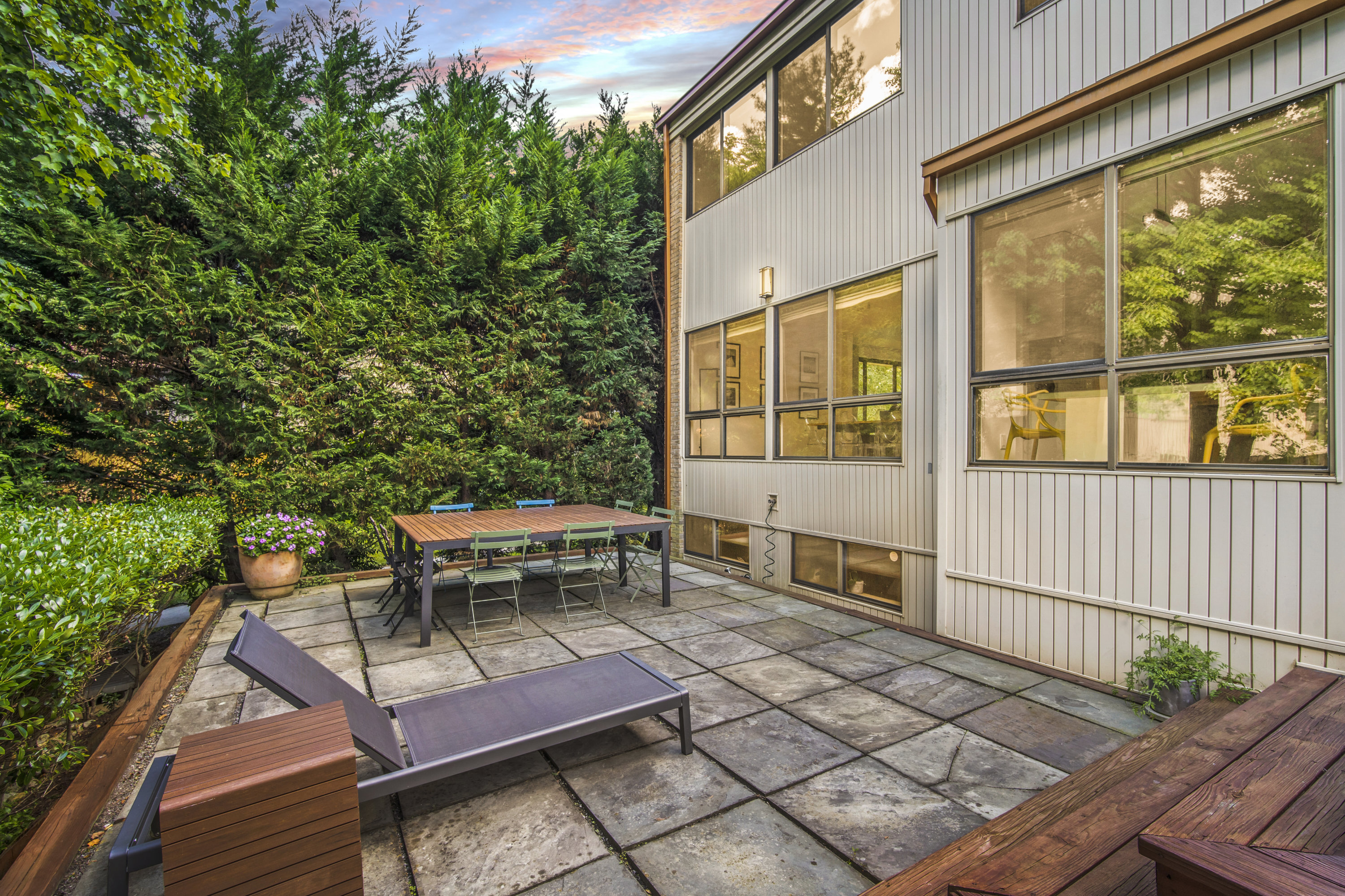 Back exterior - Washingtonian