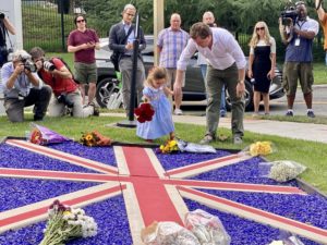 Photos: Remembering Queen Elizabeth II Outside the British Embassy