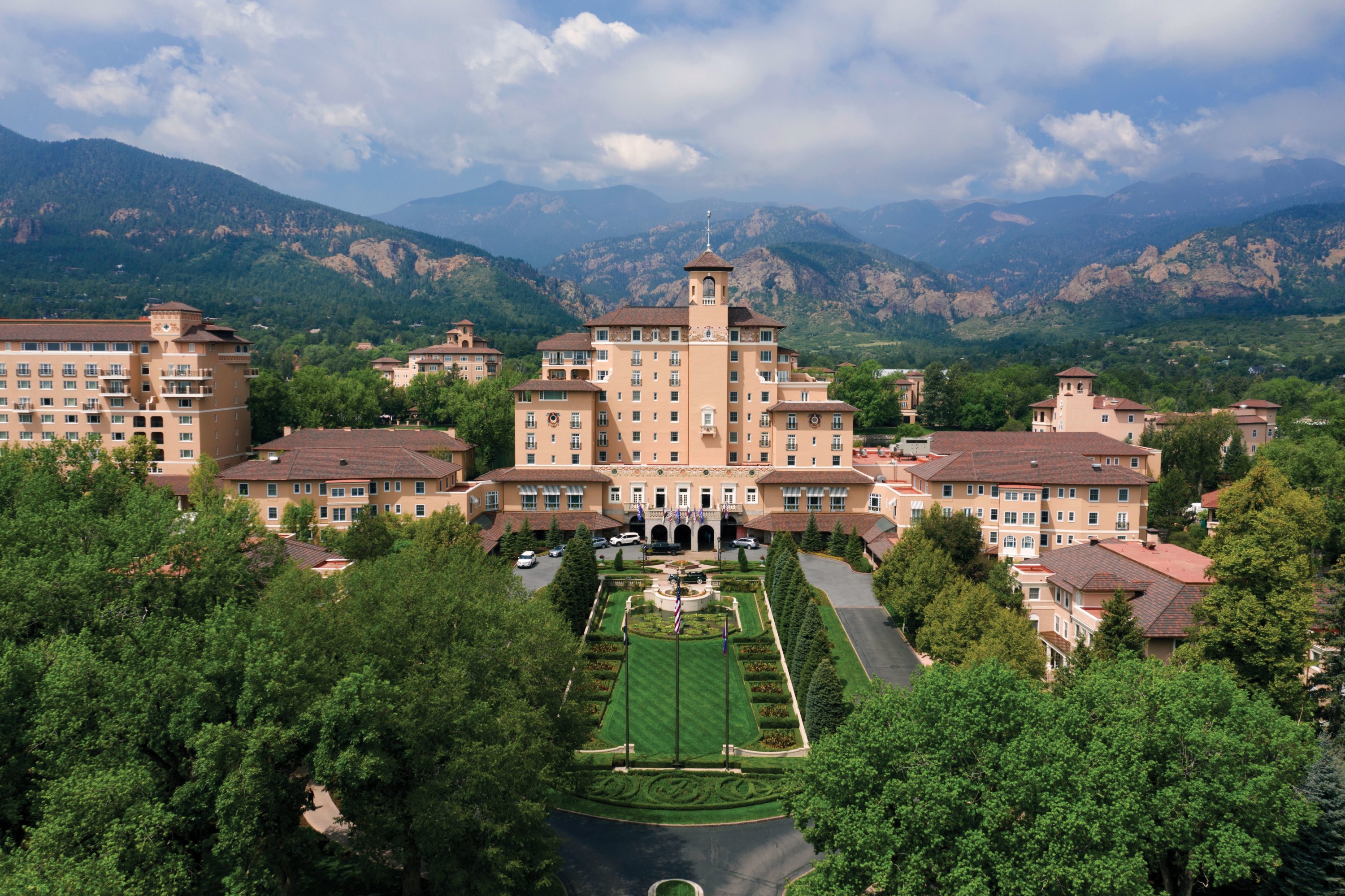 5 Great (and Exclusive) Travel Deals - Washingtonian - Vimarsana News