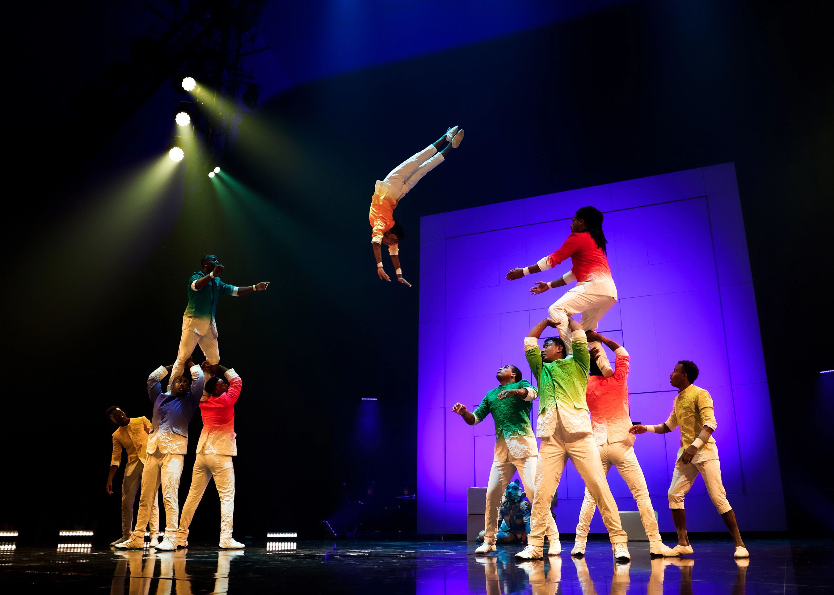 Human_Cradle_003_JFSAVARIAxECHO.jpg - Washingtonian