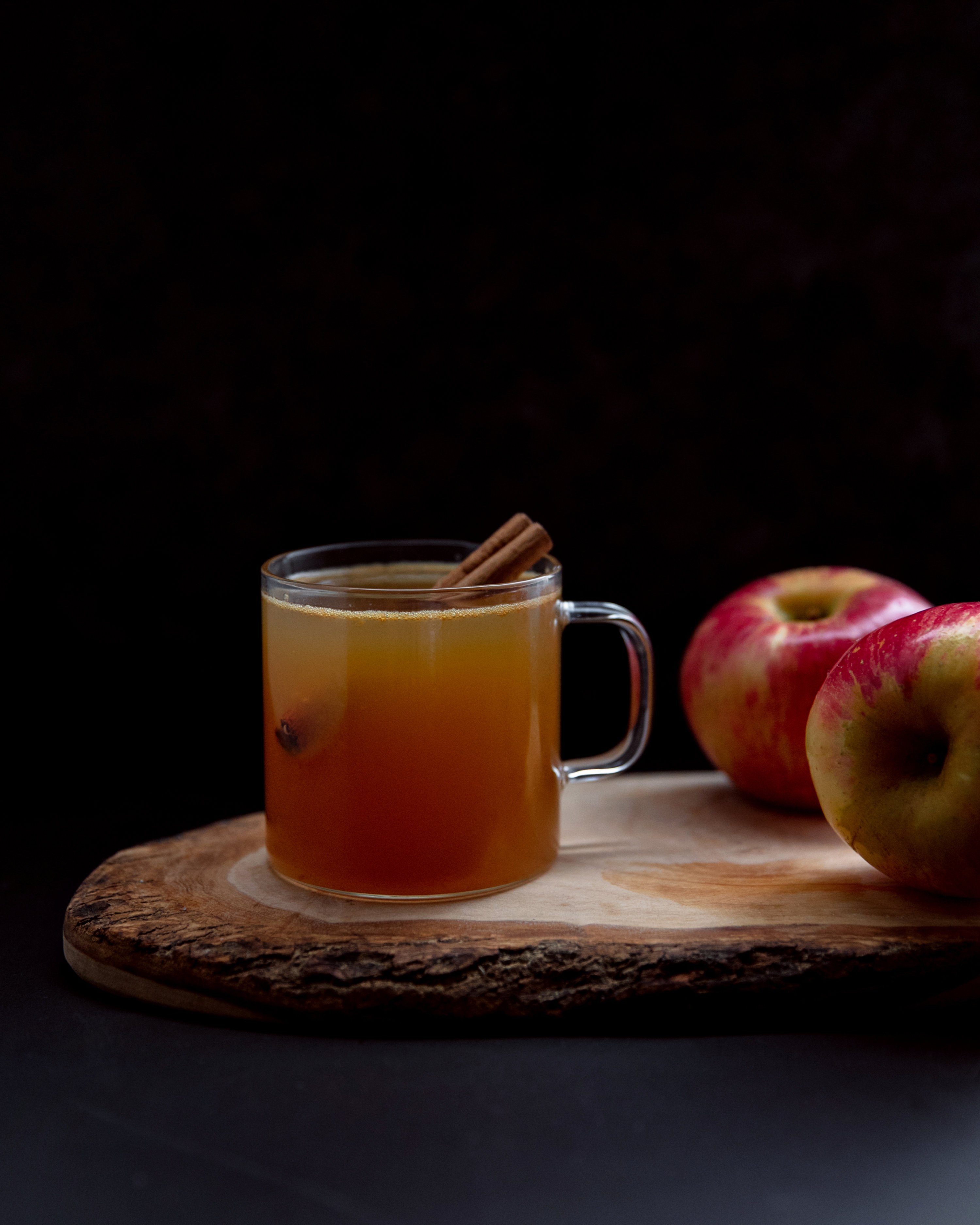 Cocktail Star Turned Wellness Coach Derek Brown Is Hosting a Drinking Festival With No Alcohol - Vimarsana News
