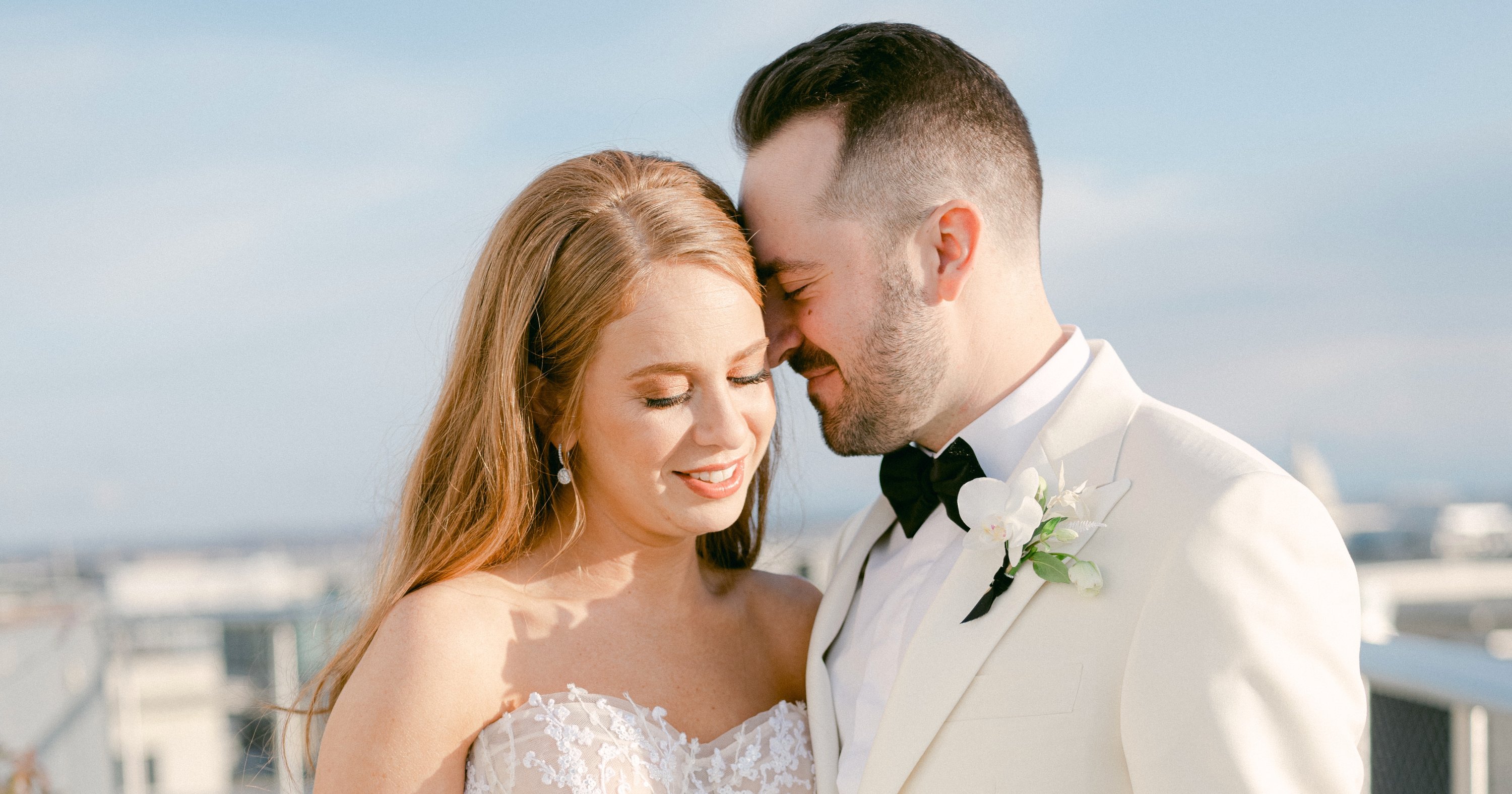 Throwing a New Year's Eve Wedding? Let This Wedding Be Your Guide. - Vimarsana News