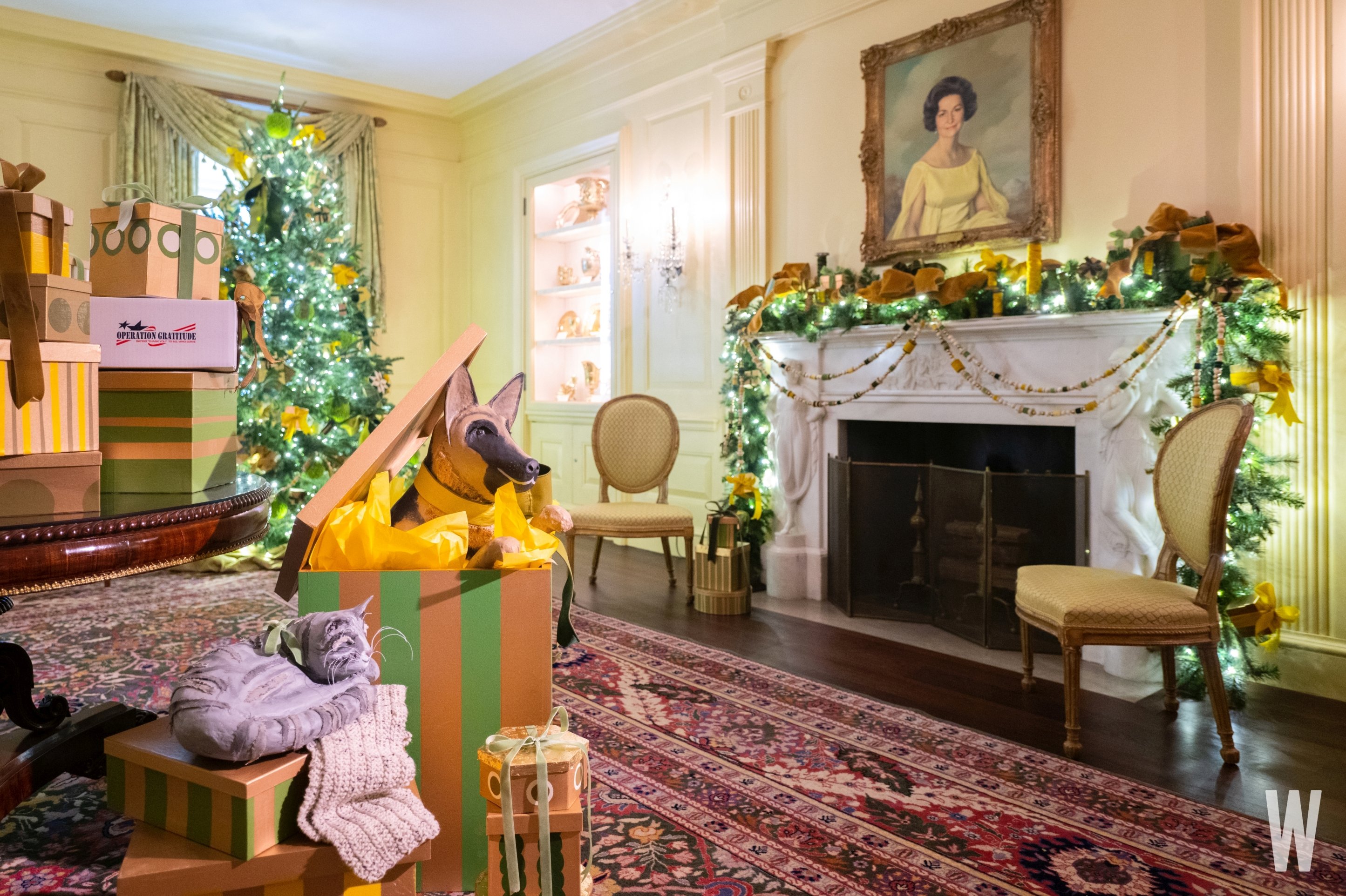 Check Out the 2022 White House Christmas Decorations