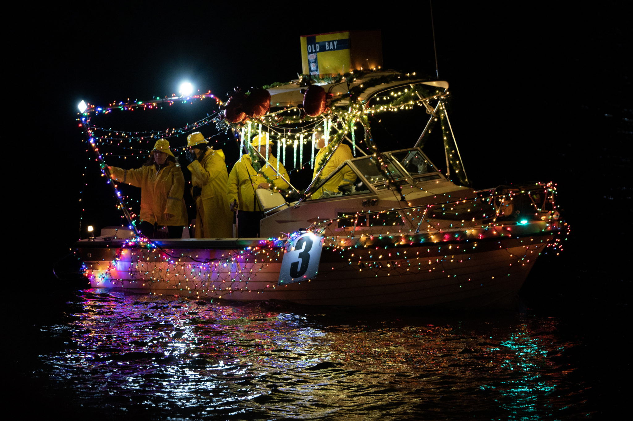 PHOTOS: The District Holiday Boat Parade Lights Up the Wharf