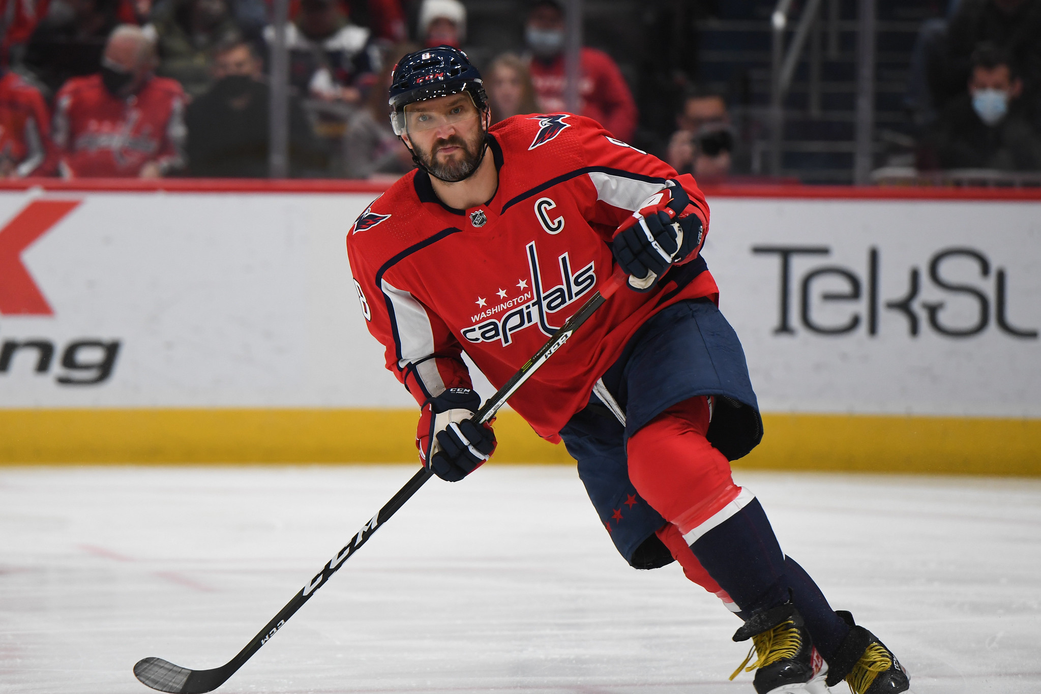 Alex Ovechkin on the trail of Wayne Gretzky's NHL goals record and