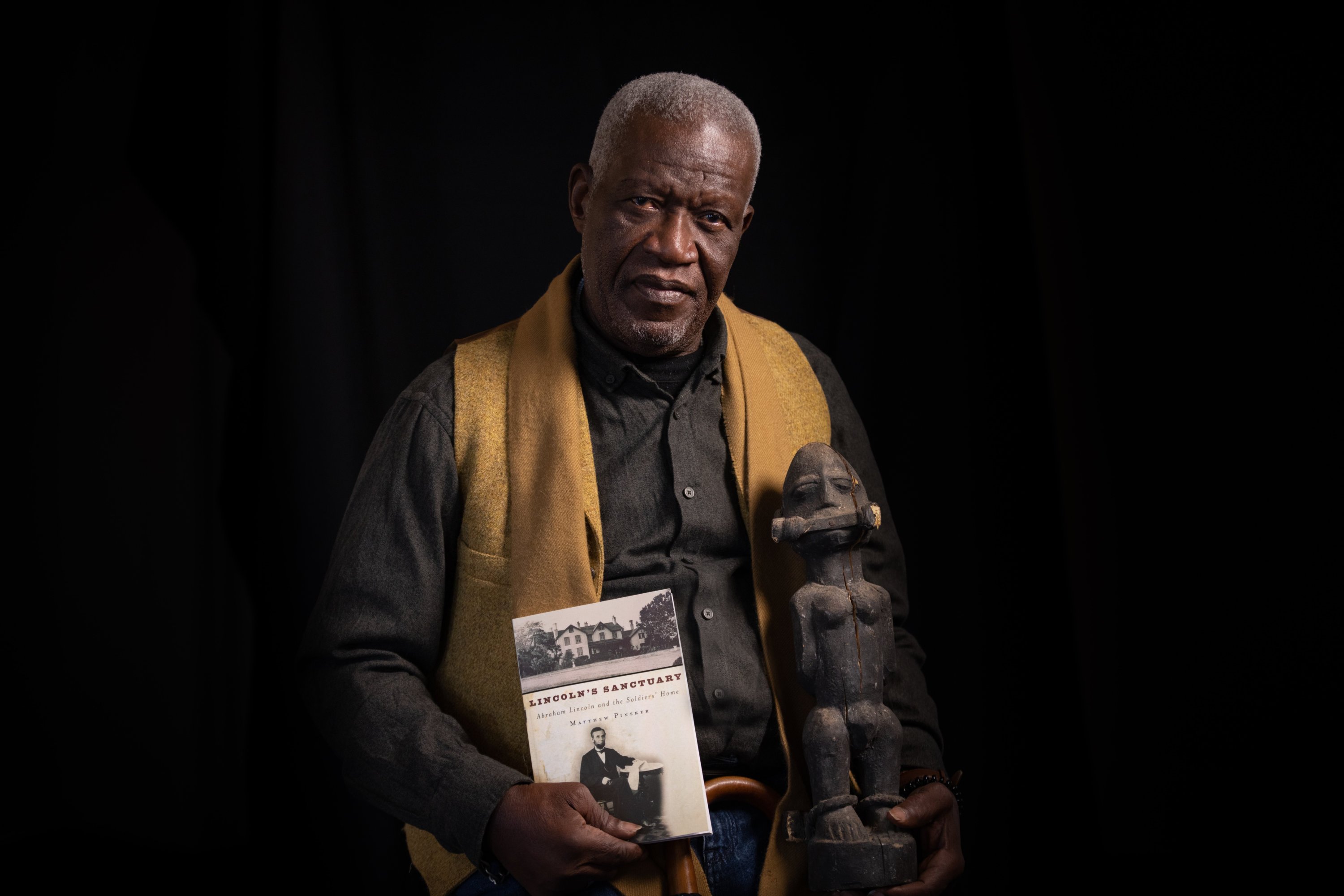 457A6345-Edit - Washingtonian Georges Adéagbo. Photograph by Brian Rimm courtesy of President Lincoln’s Cottage.