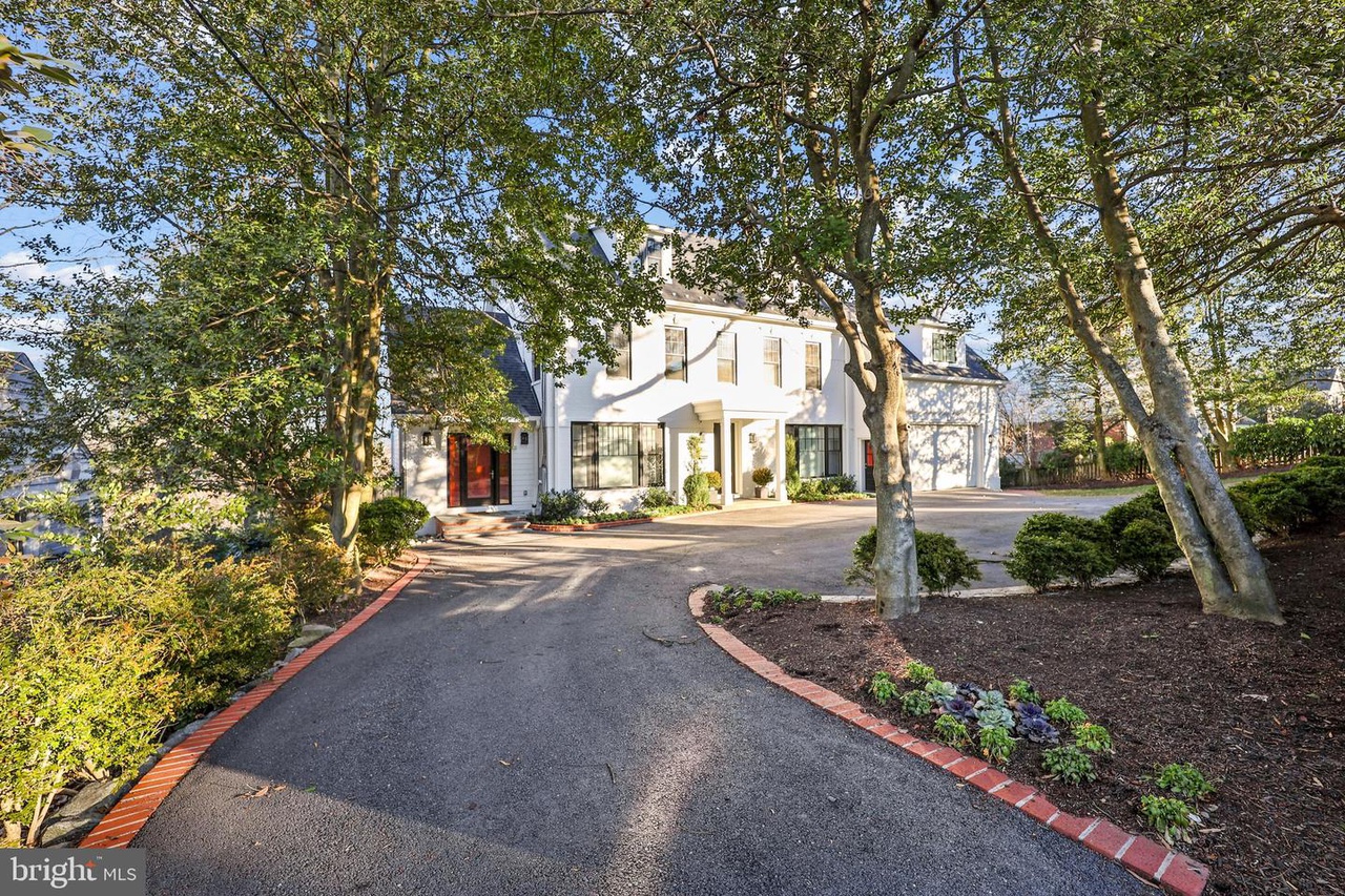 4837Loughboro - Washingtonian